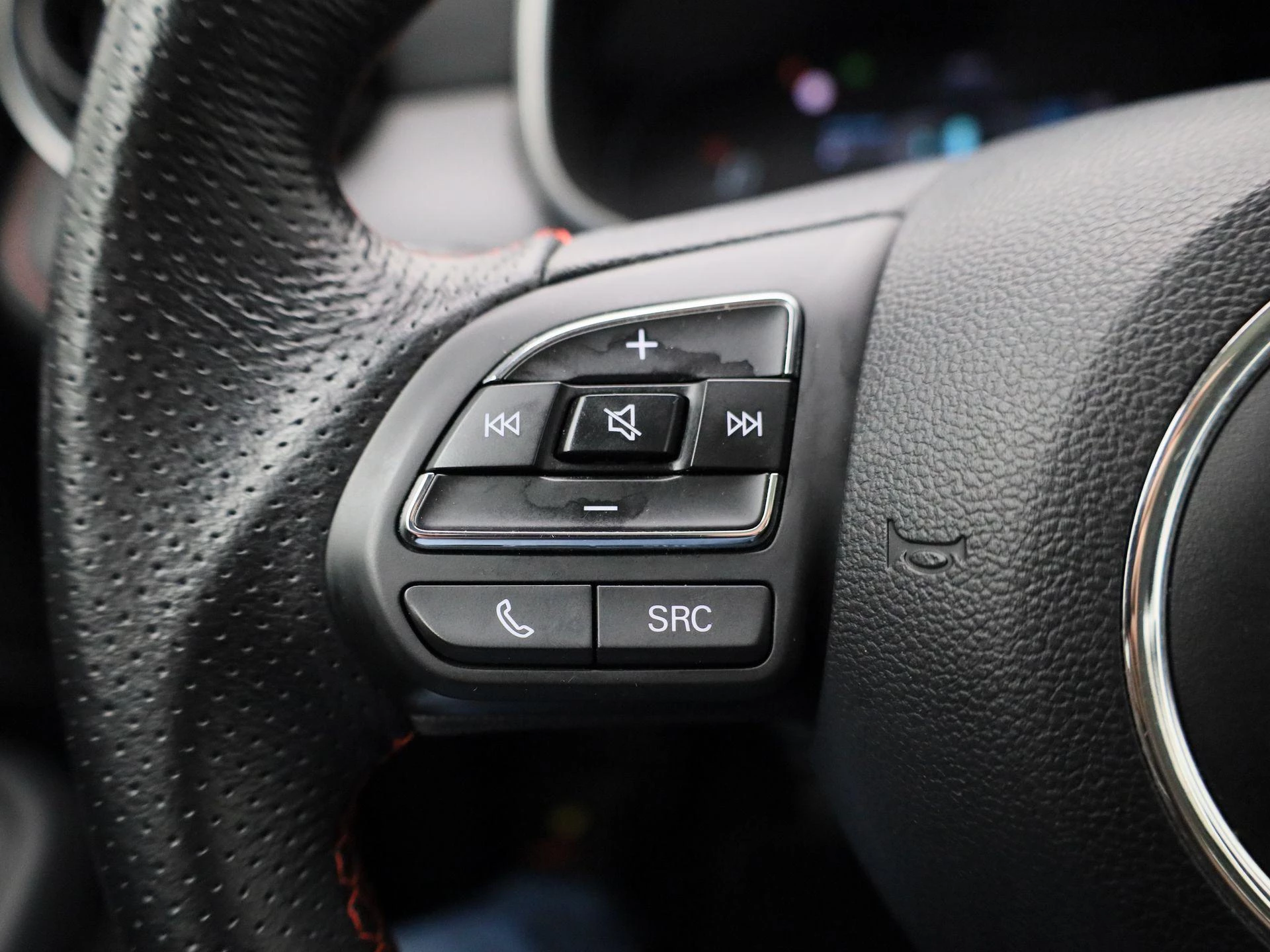 MG ZS EV Long Range Luxury 70 kWh