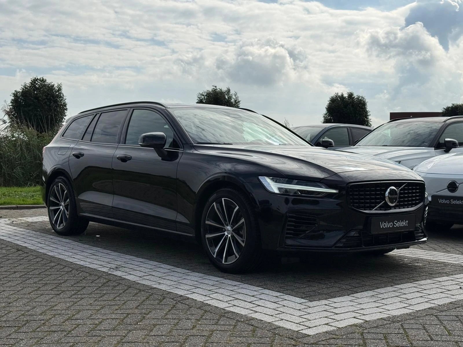Volvo-V60-image-19