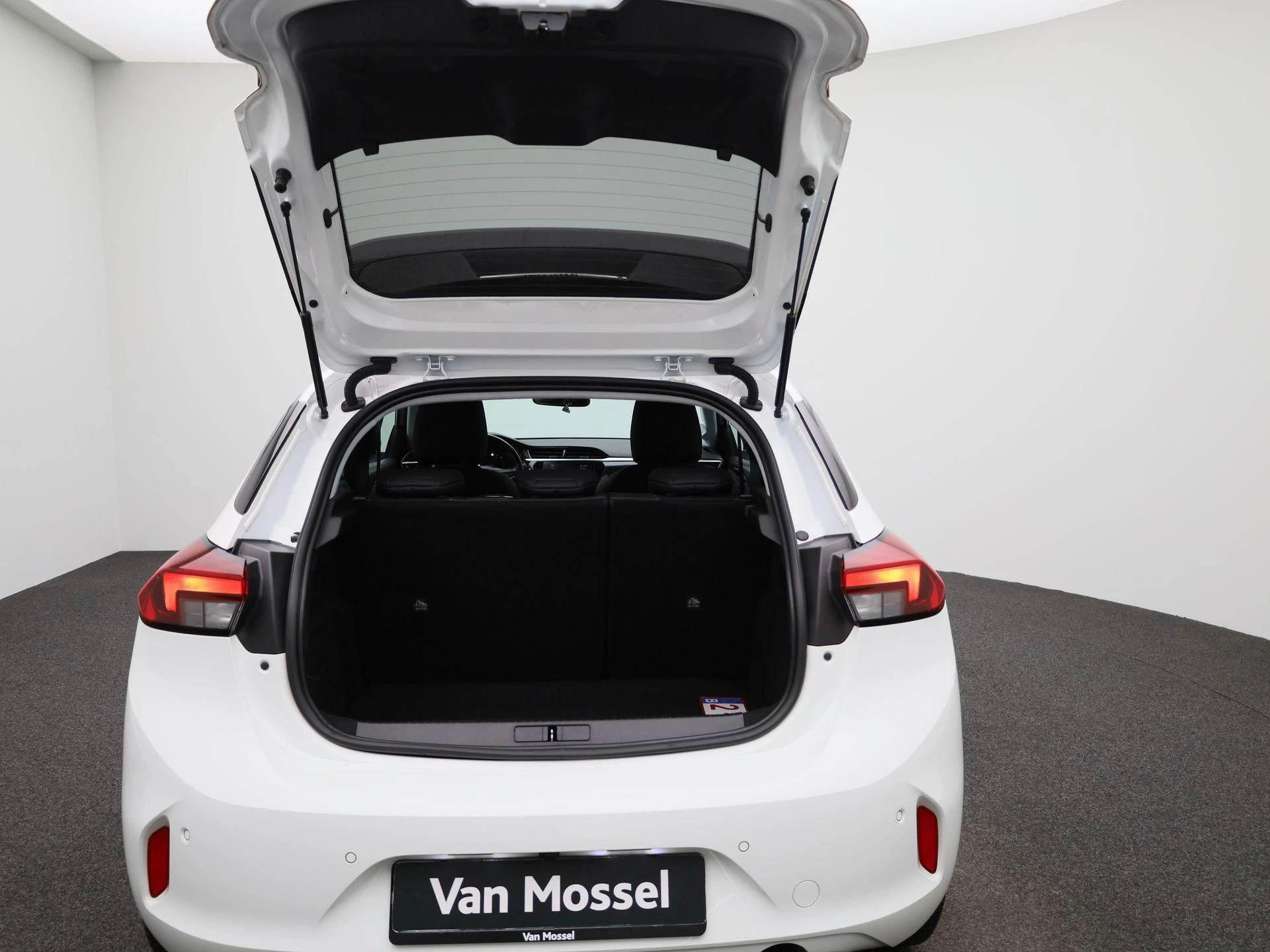 Opel-Corsa-image-10