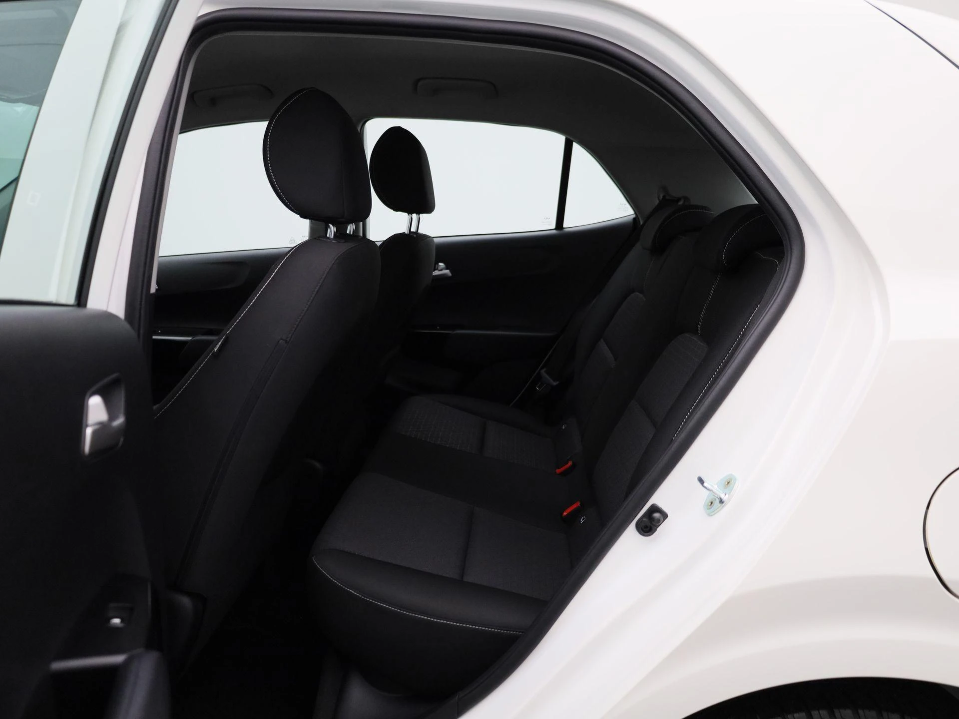 Kia-Picanto-image-10