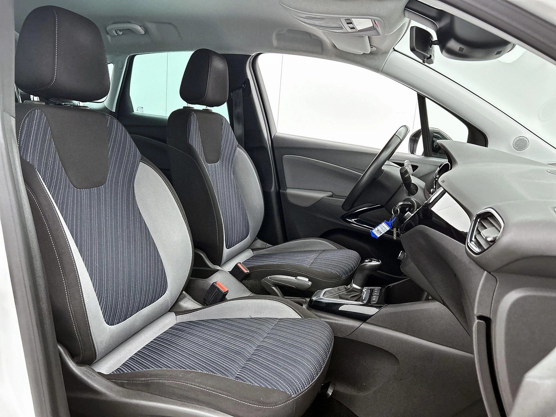 Opel-Crossland X-image-34