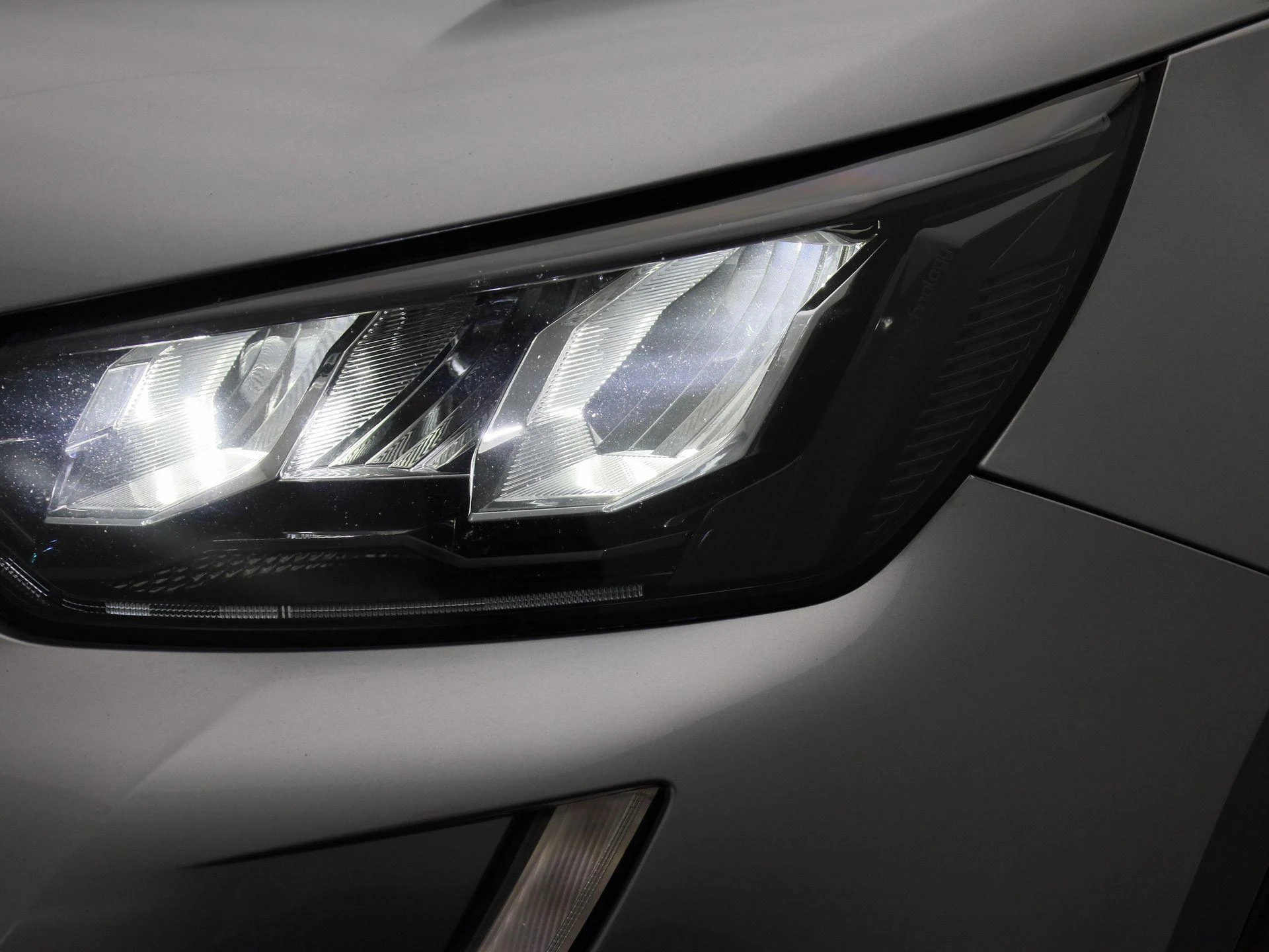 Peugeot-2008-image-12