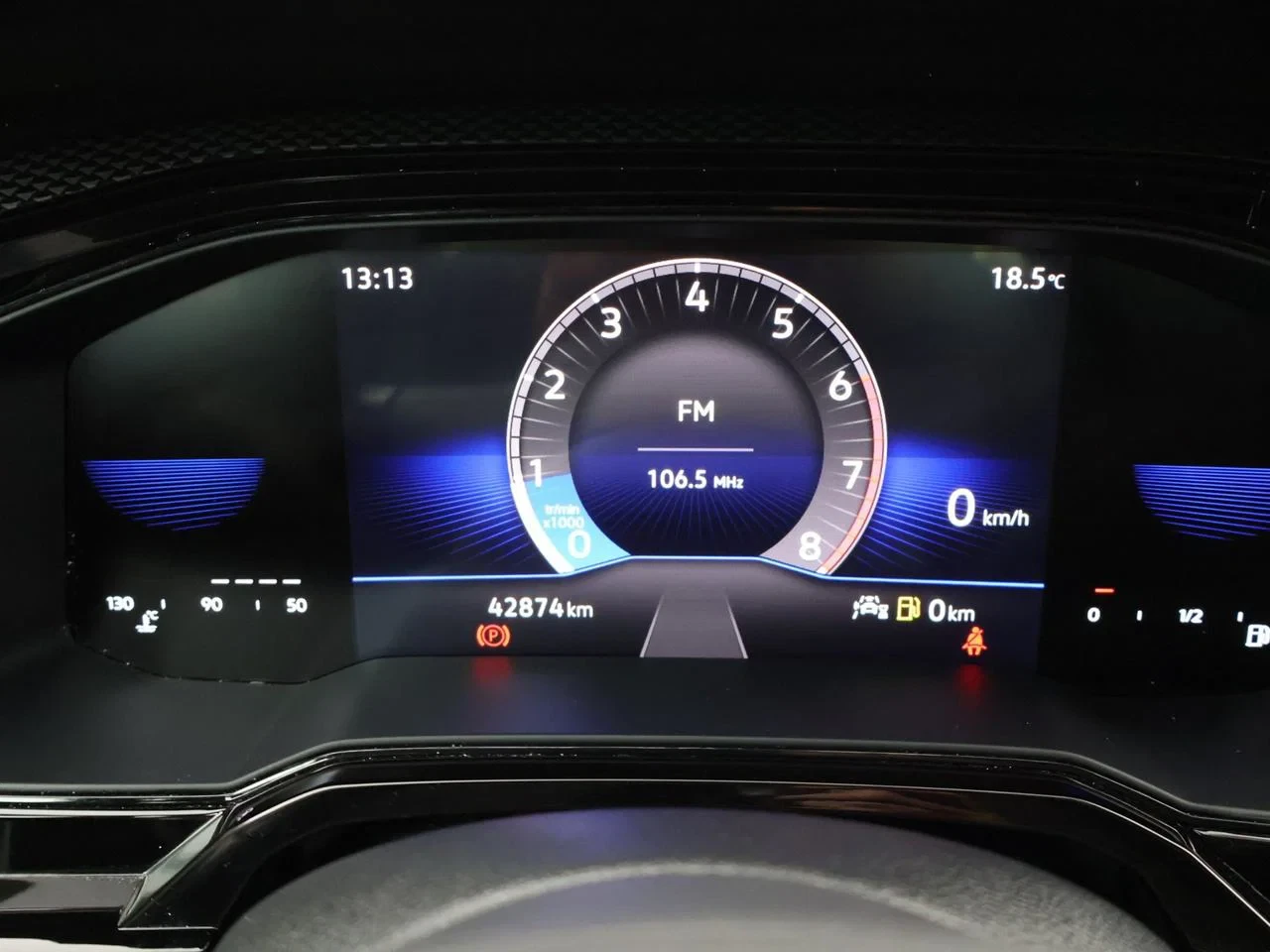 Volkswagen-Polo-image-22