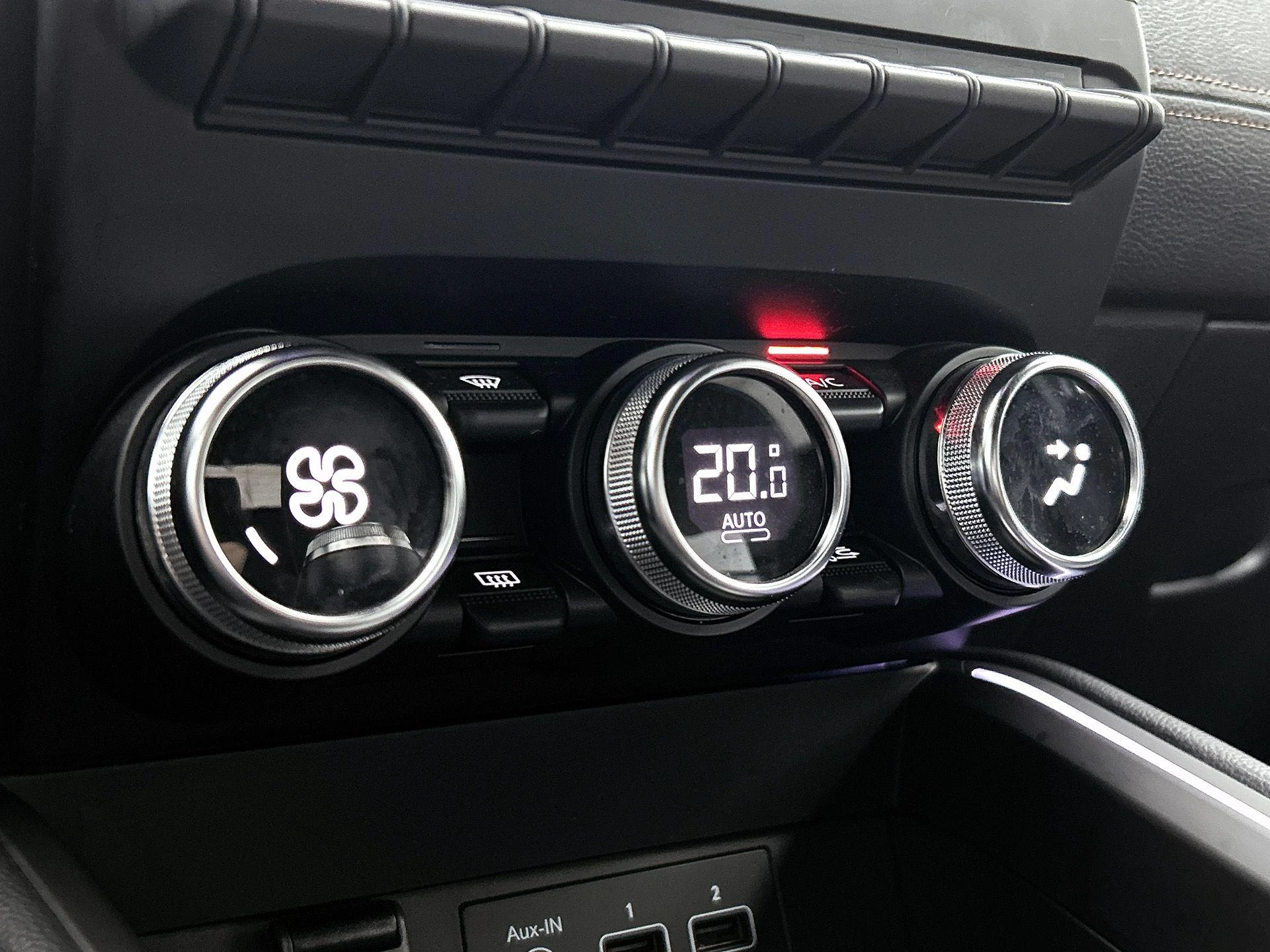 Renault-Clio-image-22
