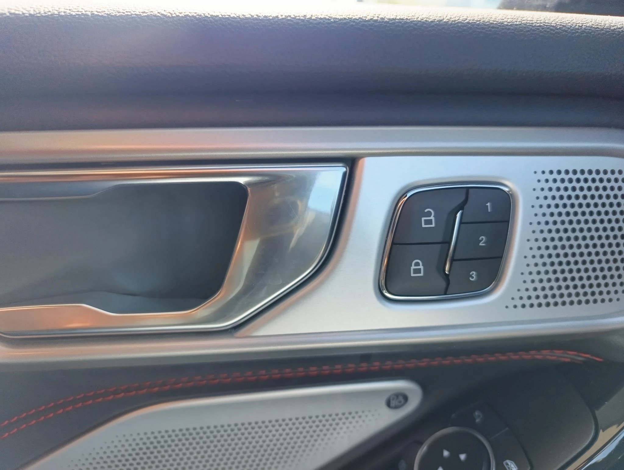 Ford-Explorer-image-26