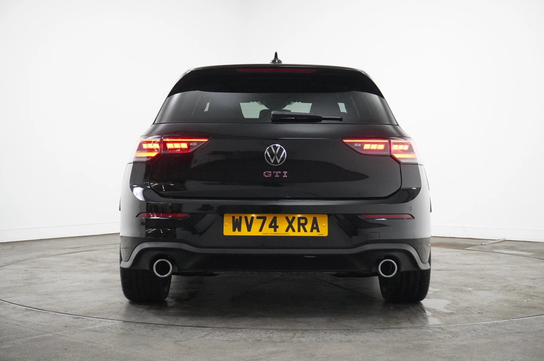 Volkswagen-Golf-image-11