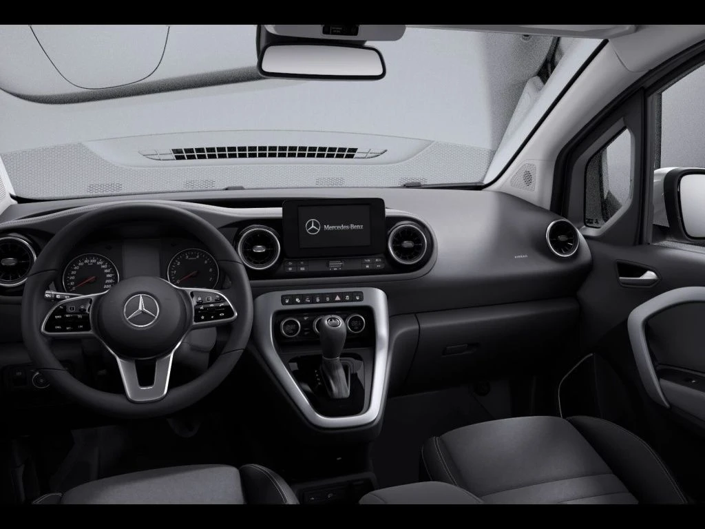 Mercedes-Benz-T-Klasse 180-image-9
