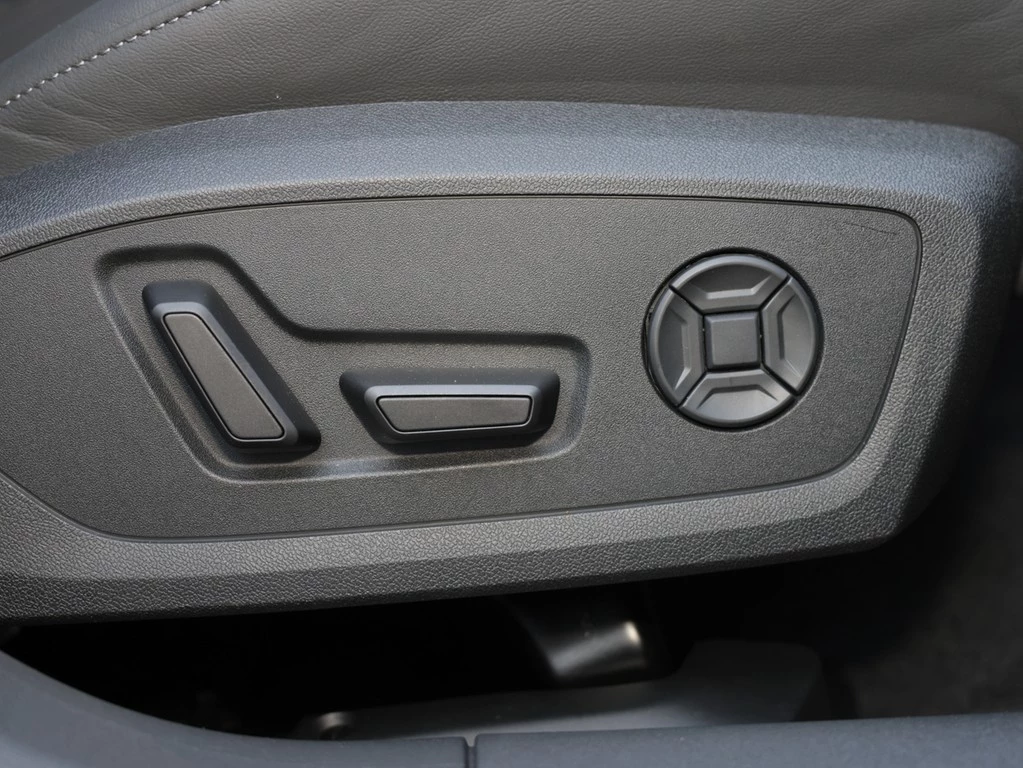 Audi A5 Avant e-hybrid quattro edition one S line
