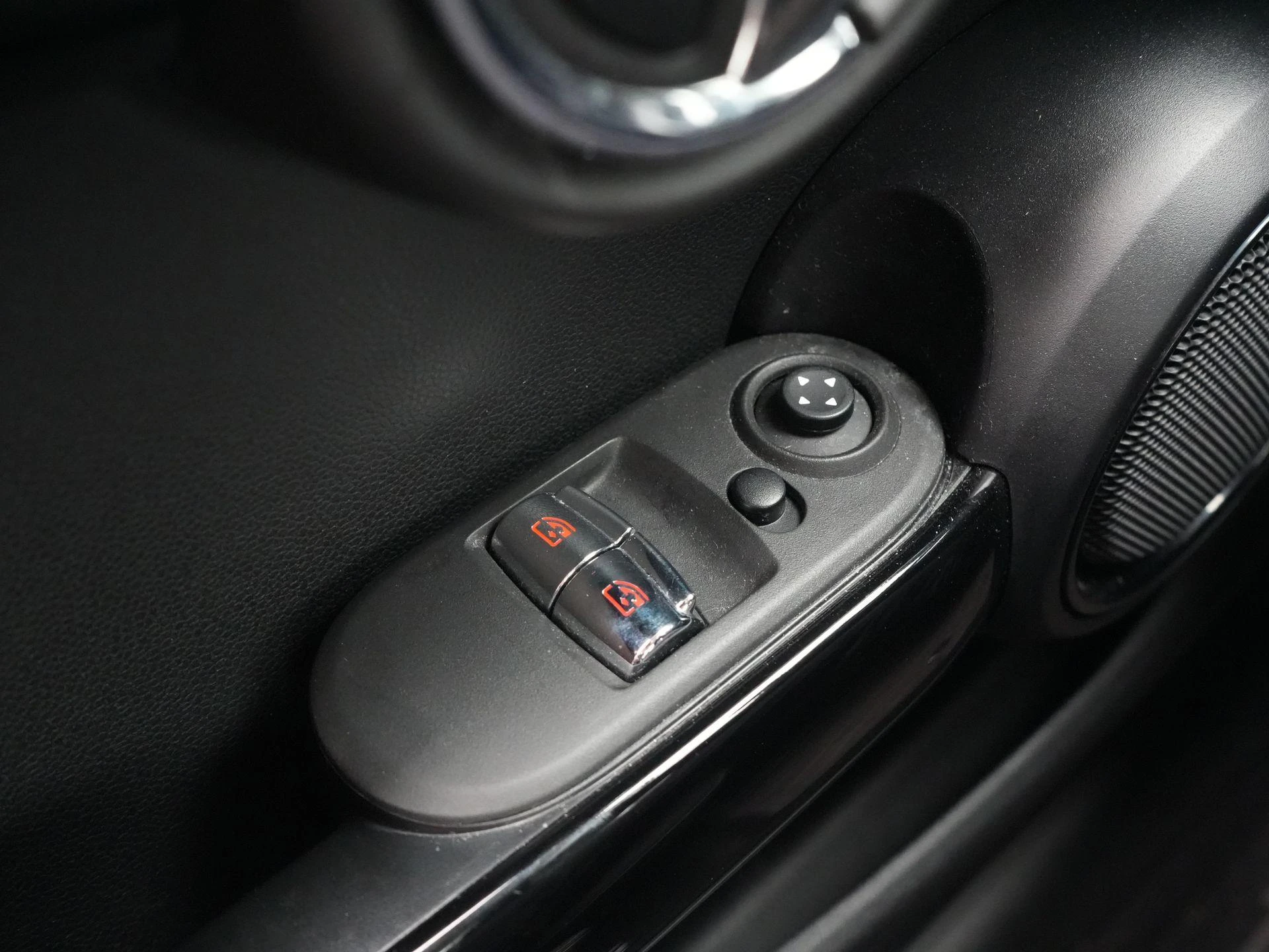 MINI-Electric-image-25