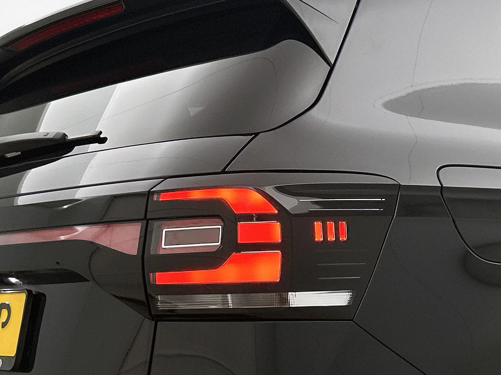 Volkswagen-T-Cross-image-23