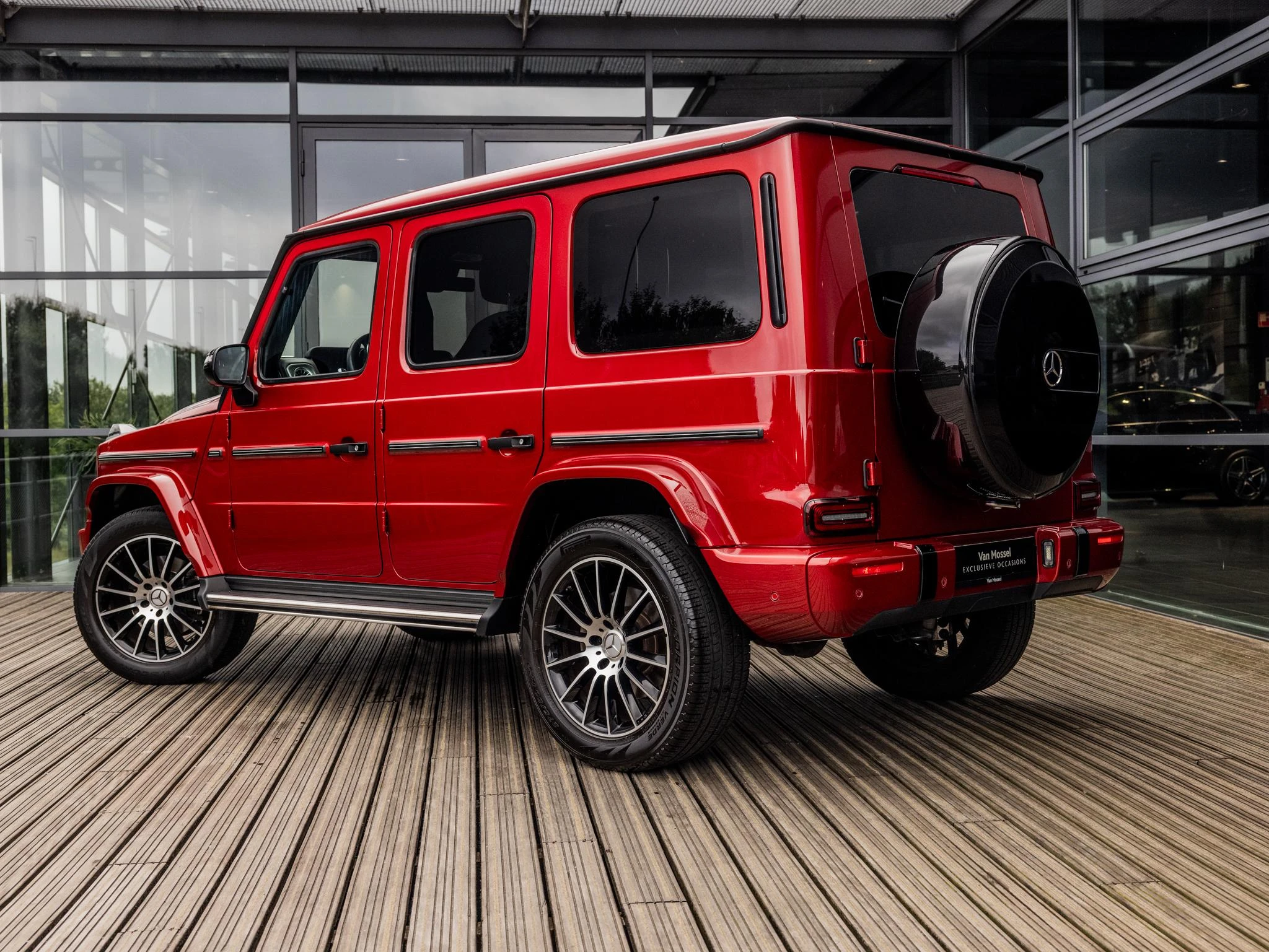 Mercedes-Benz-G-Klasse-image-2