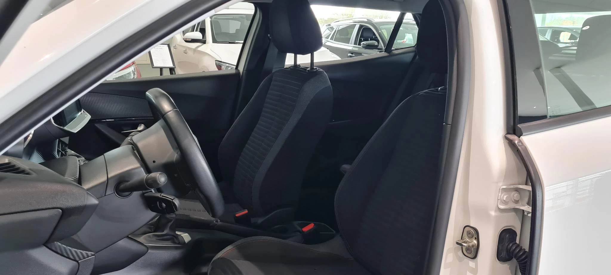 Peugeot-2008-image-10