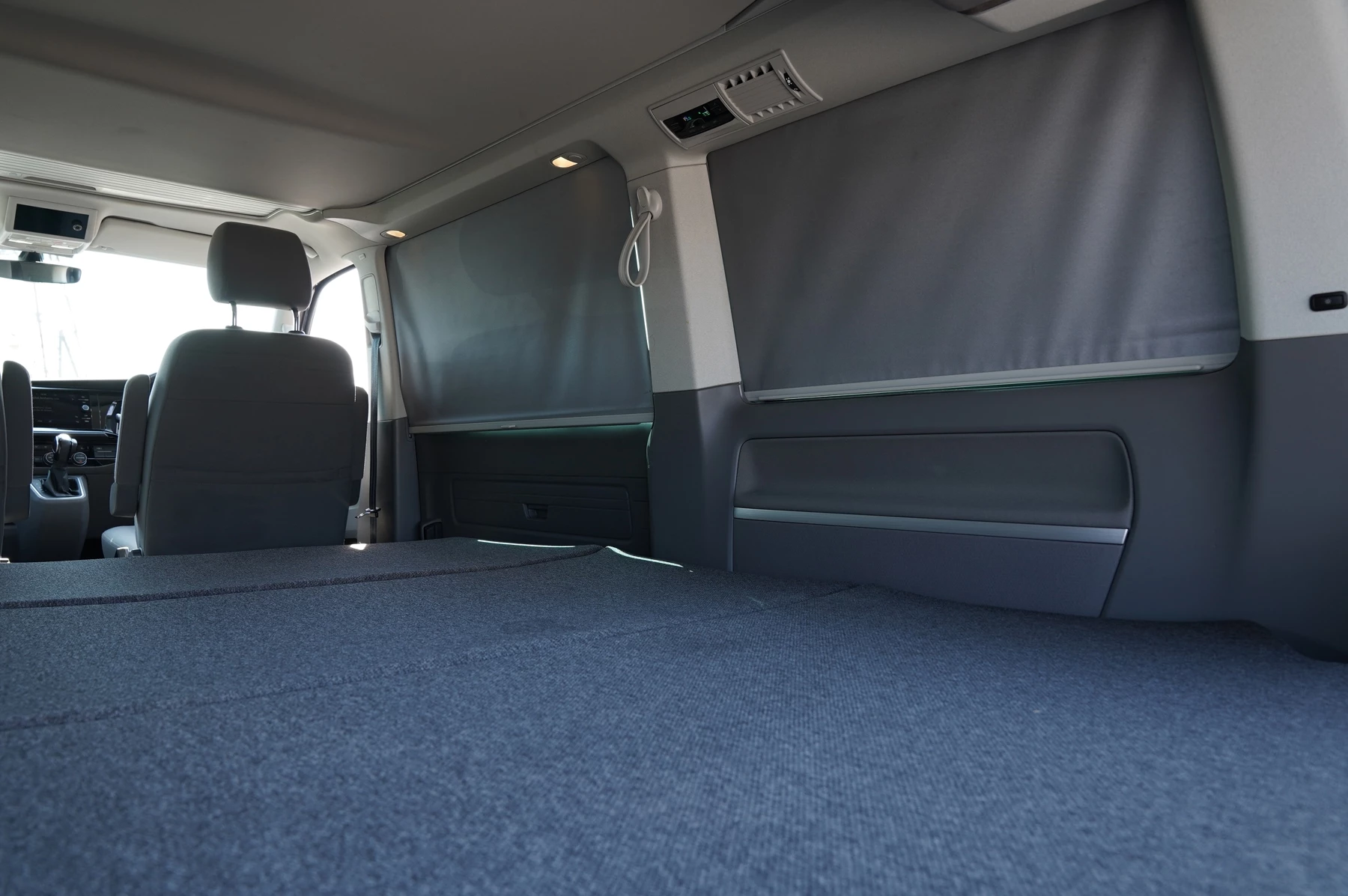 Volkswagen-California-image-13