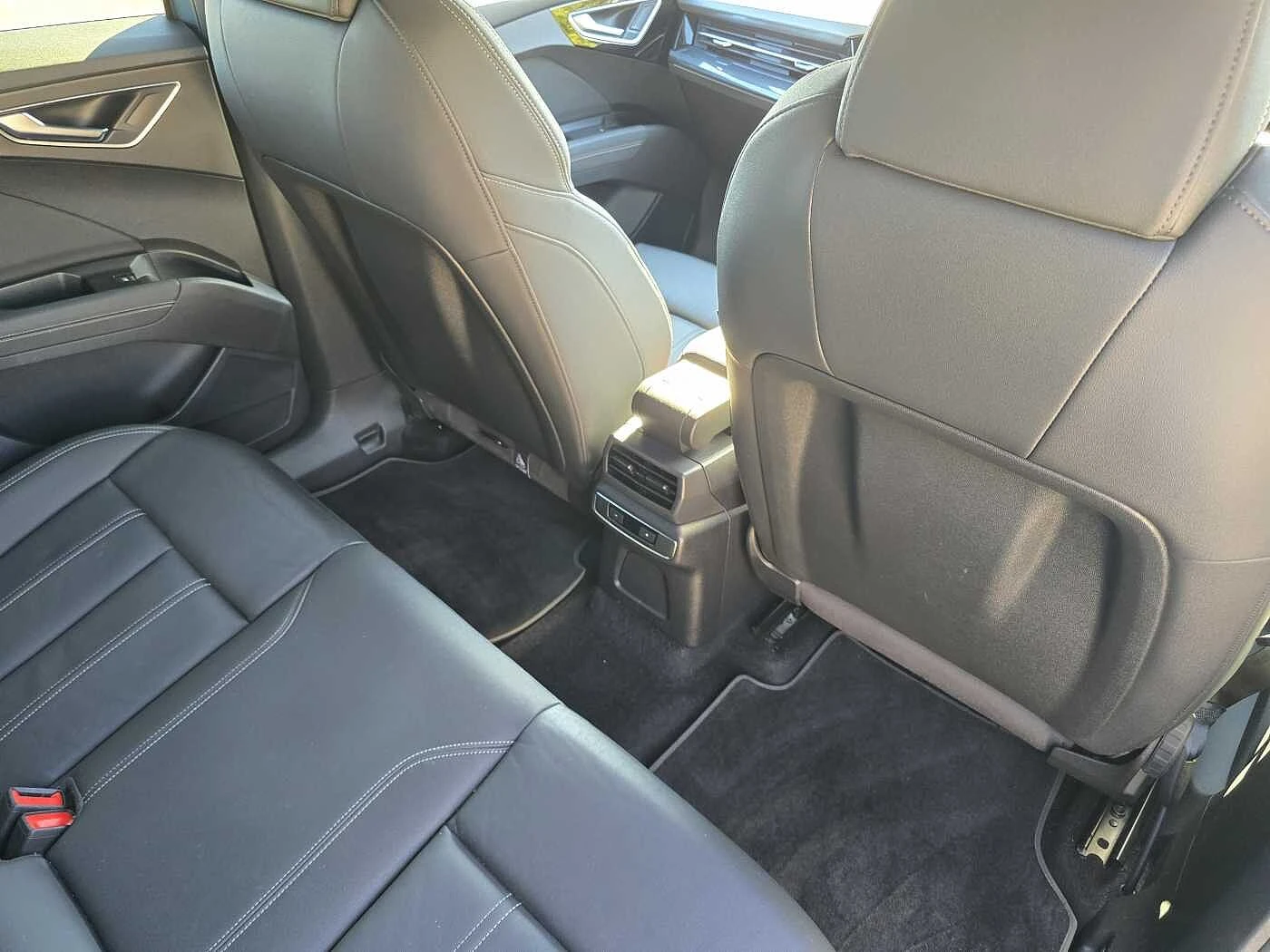Audi-Q4 e-tron-image-36