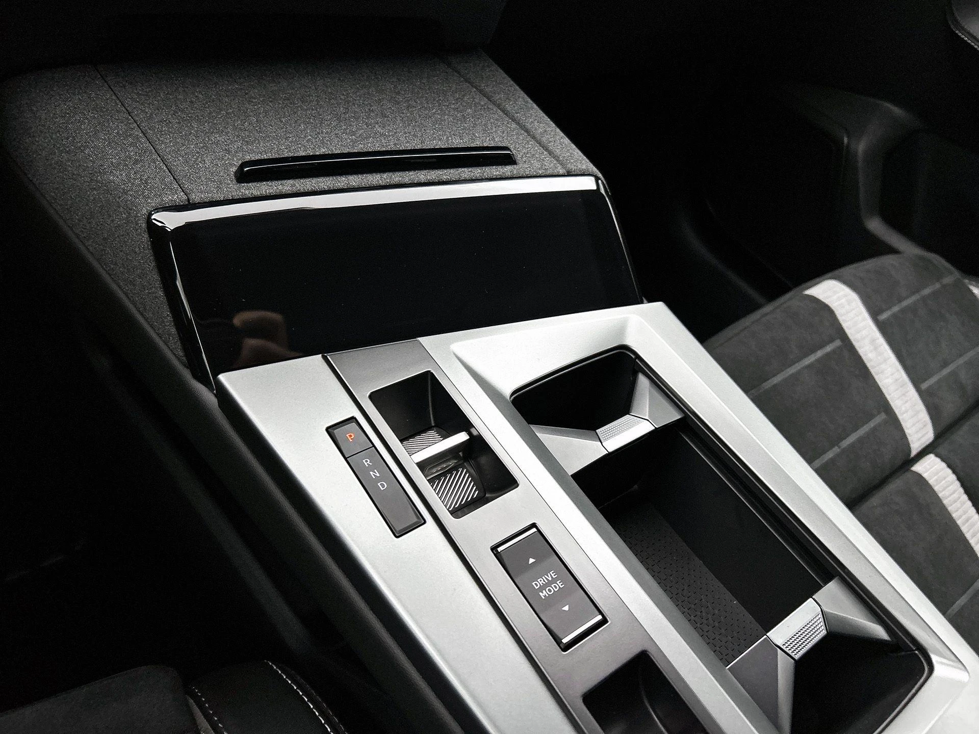 Opel-Grandland-image-27