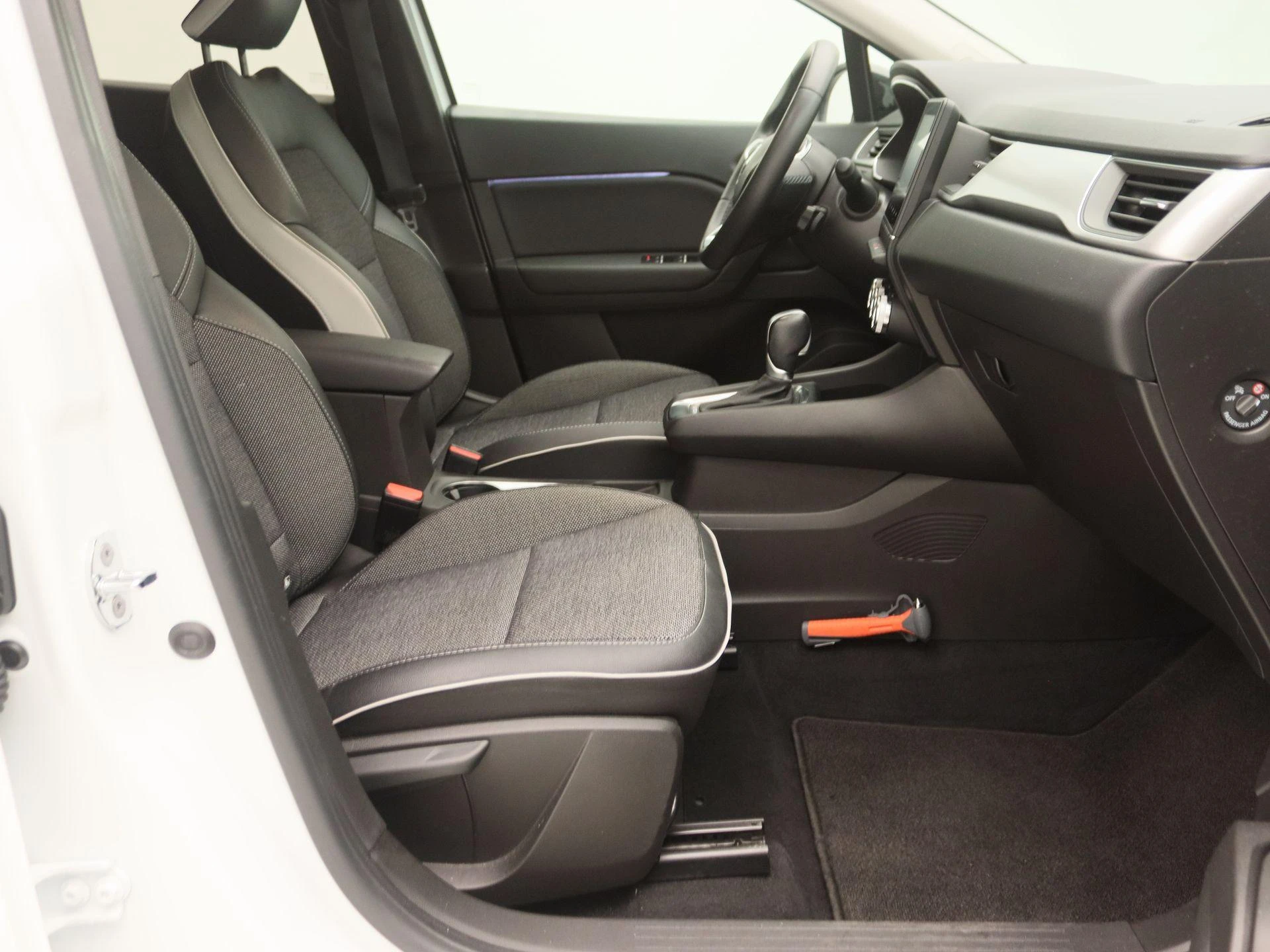 Renault-Captur-image-24