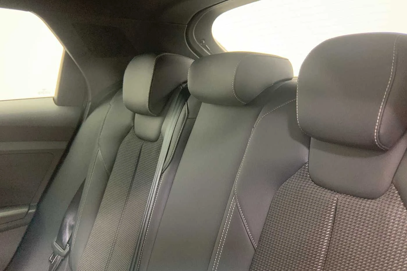 Audi-A1 Sportback-image-9
