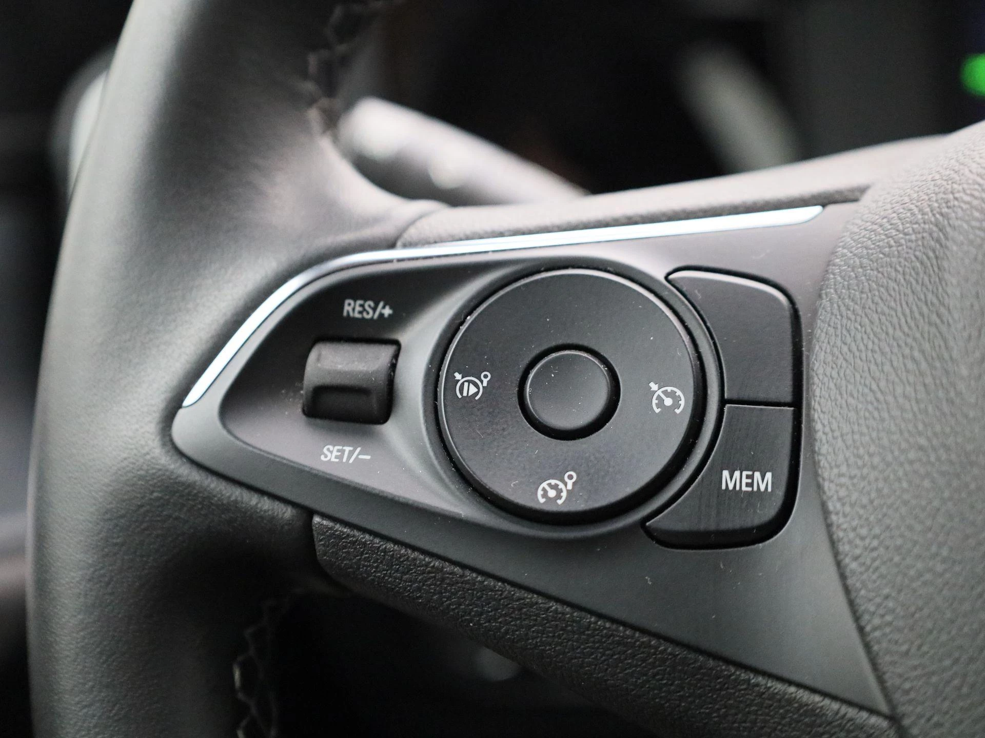 Opel-Mokka-e-image-17