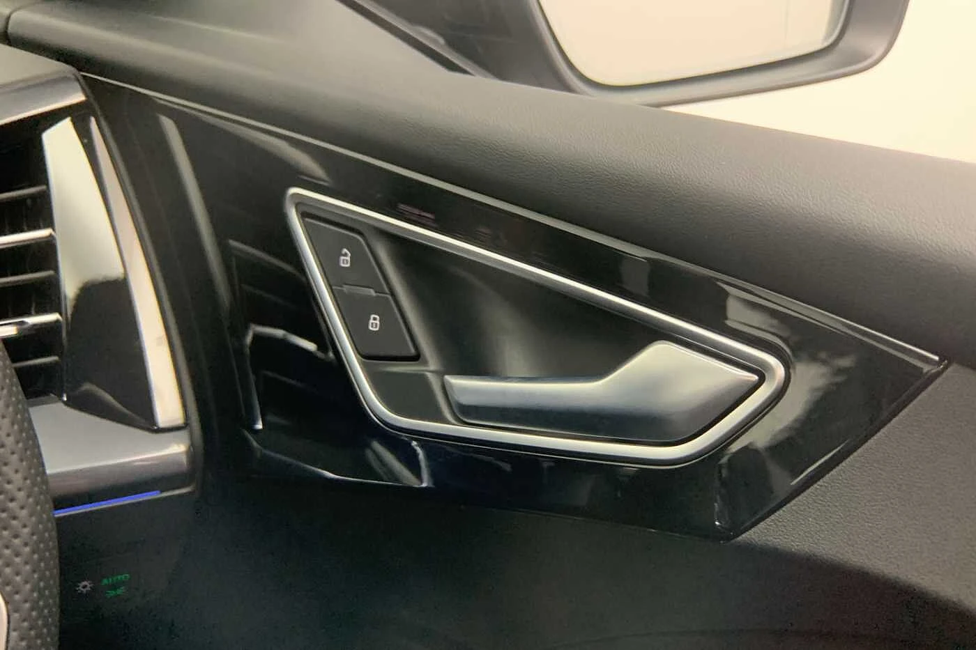 Audi-Q4 Sportback e-tron-image-26