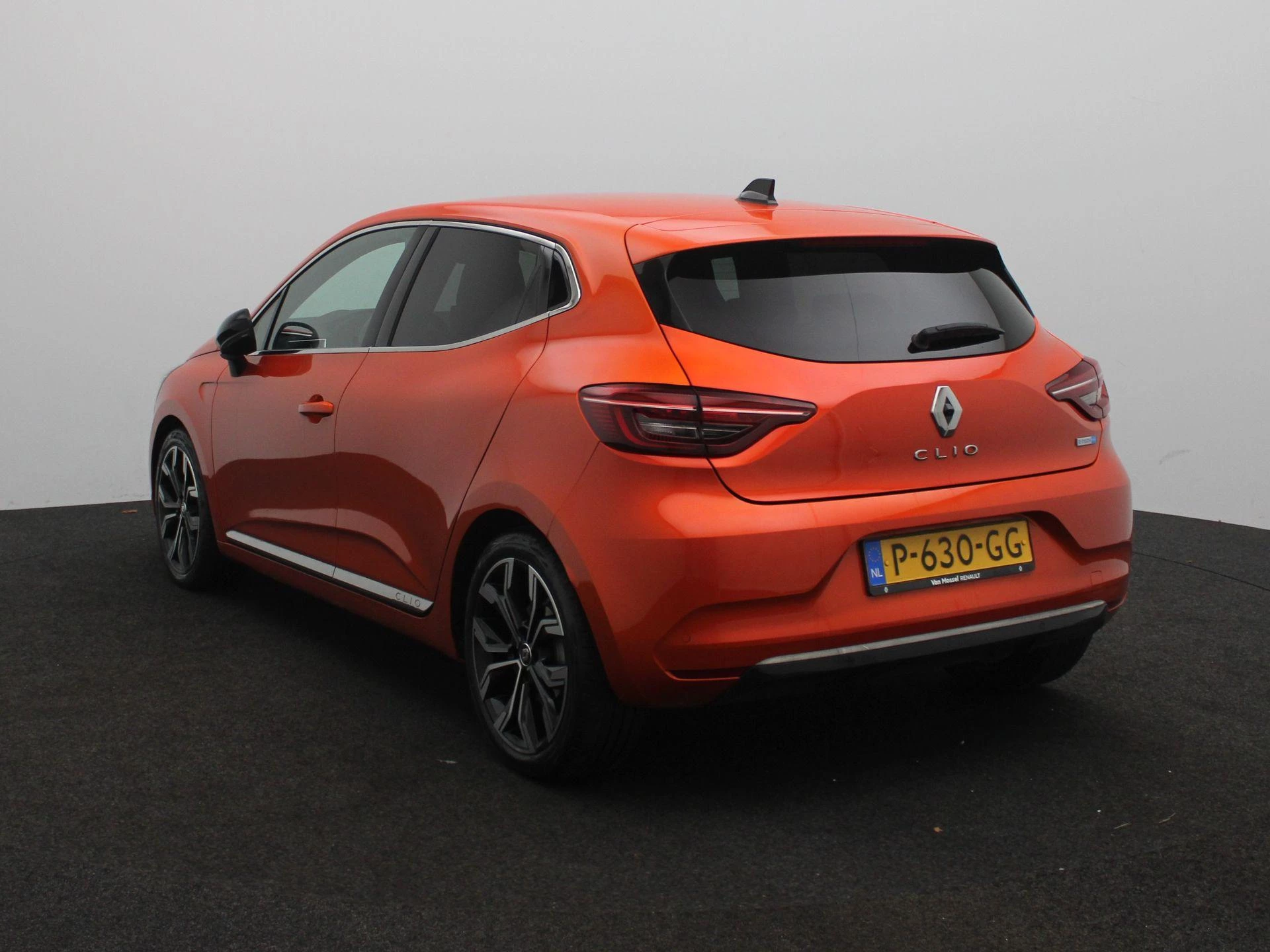 Renault-Clio-image-1