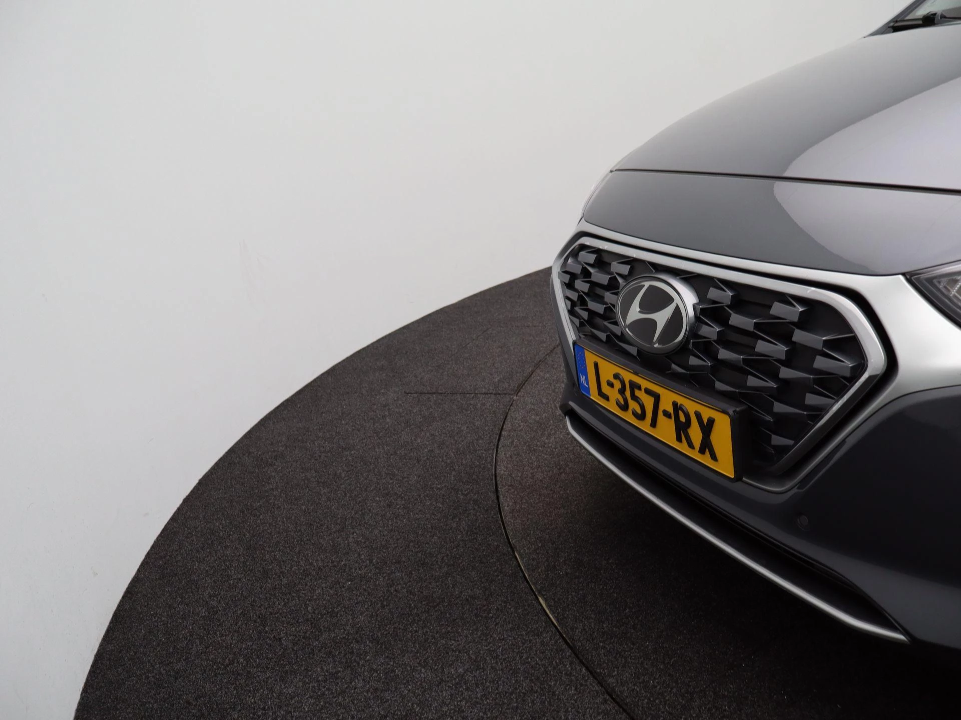 Hyundai IONIQ 1.6 GDi PHEV Premium