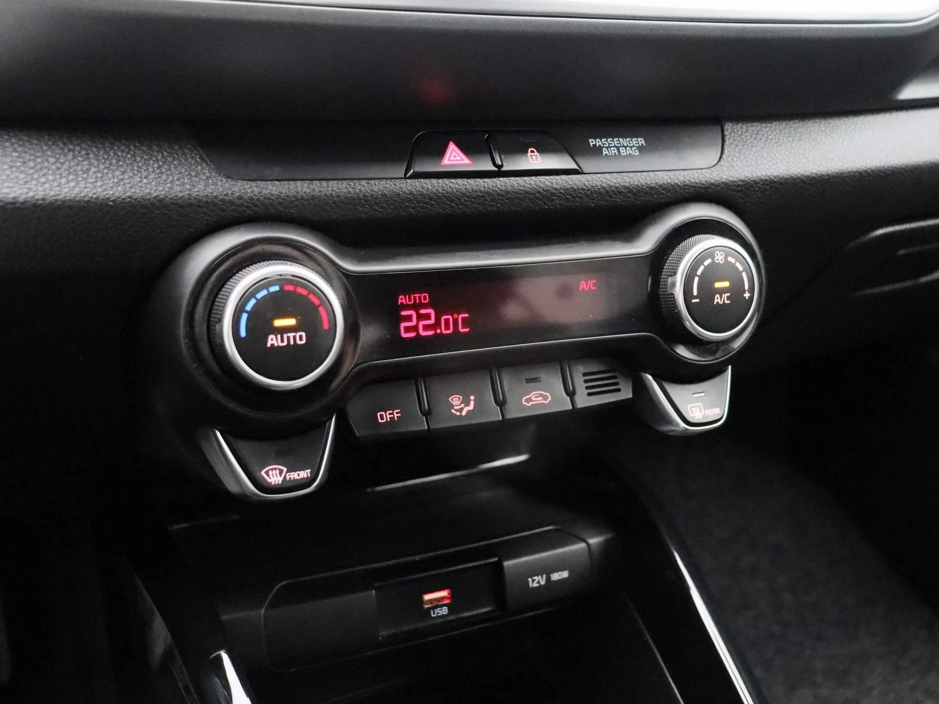 Kia-Stonic-image-11