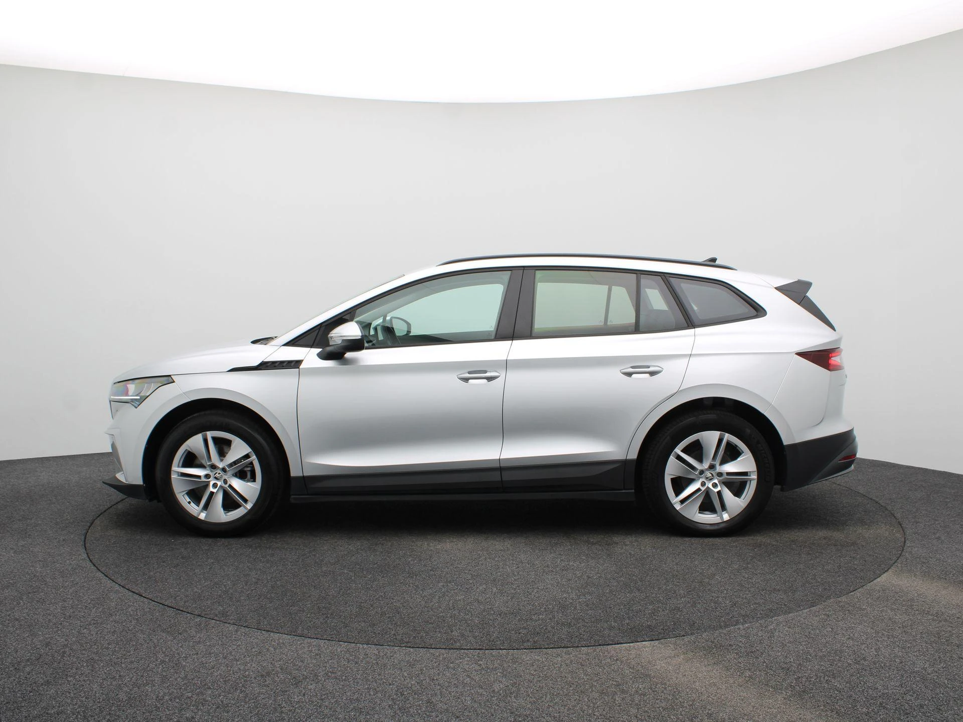 Škoda-Enyaq iV-image-3
