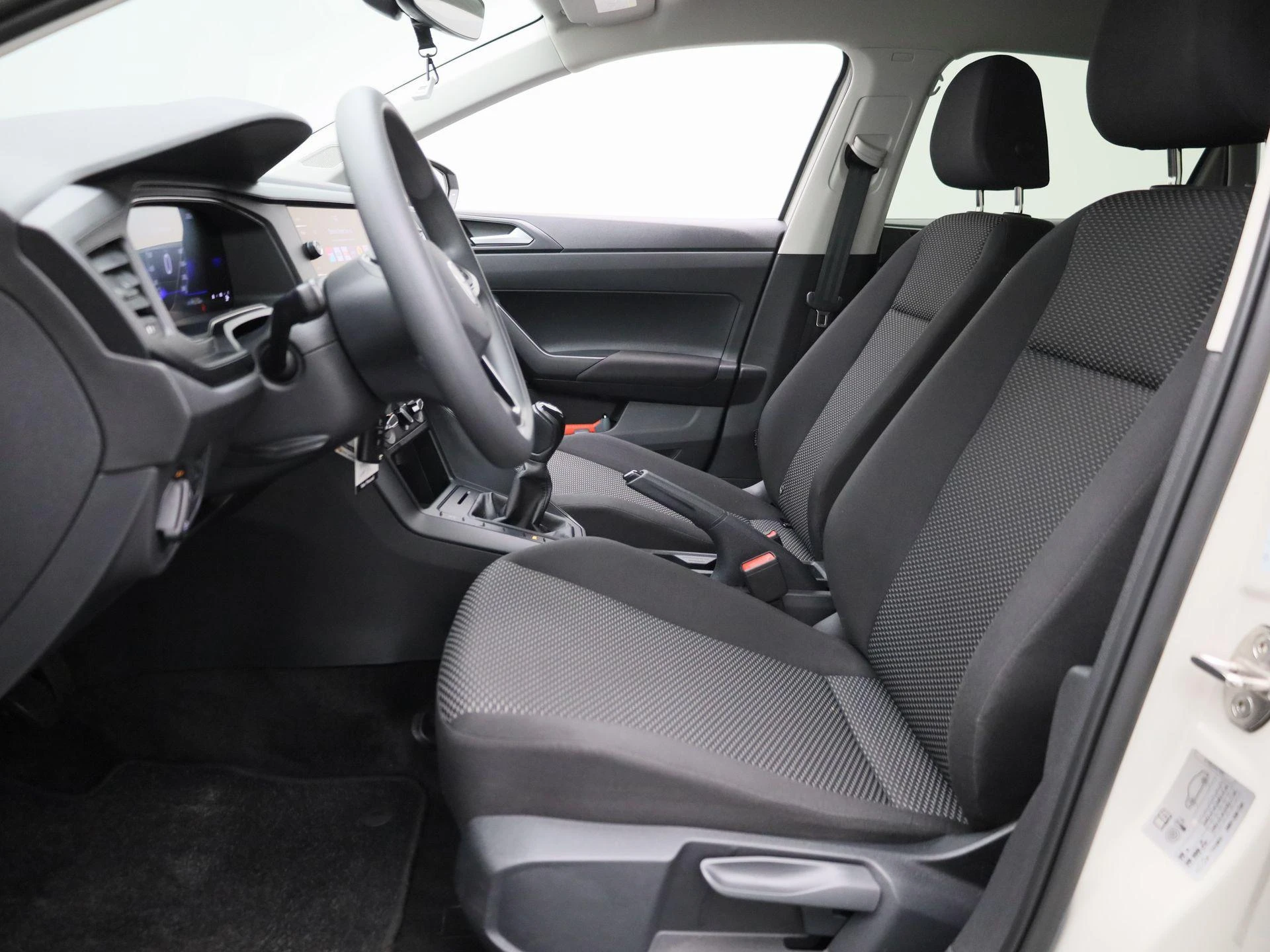 Volkswagen Polo - 11