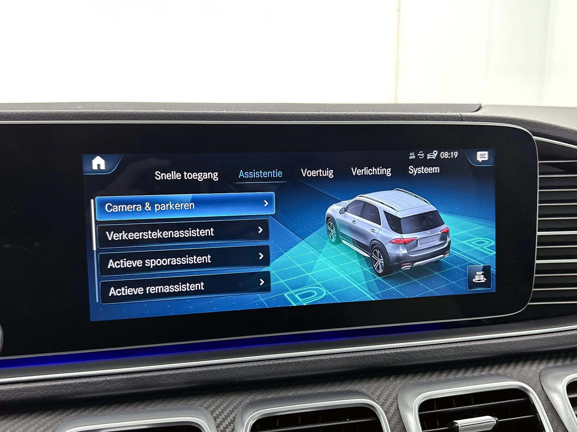 Mercedes-Benz-GLE-image-14