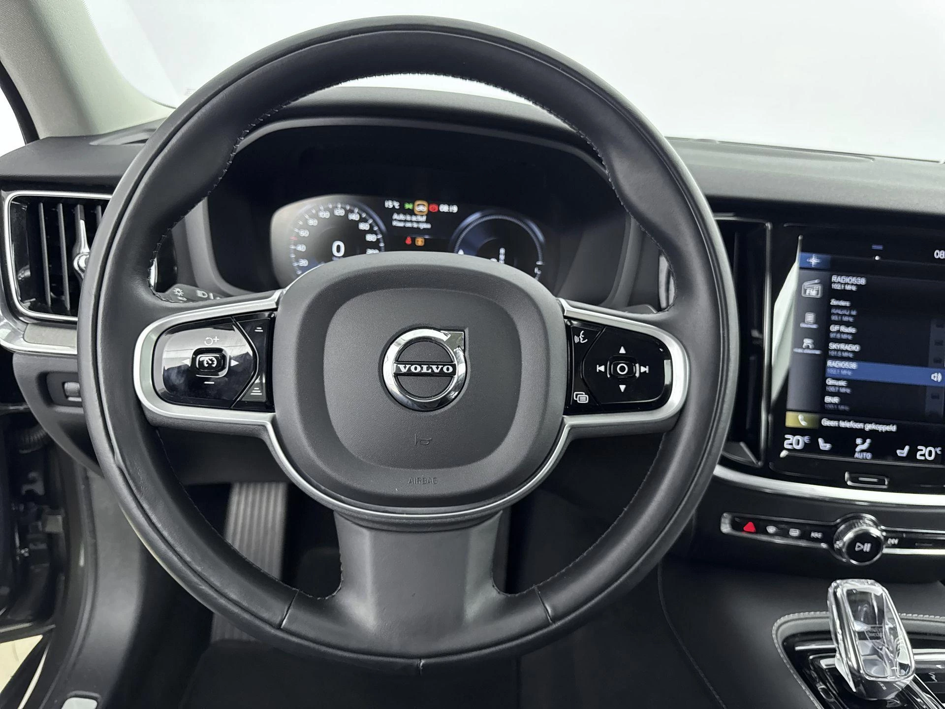 Volvo-S60-image-12