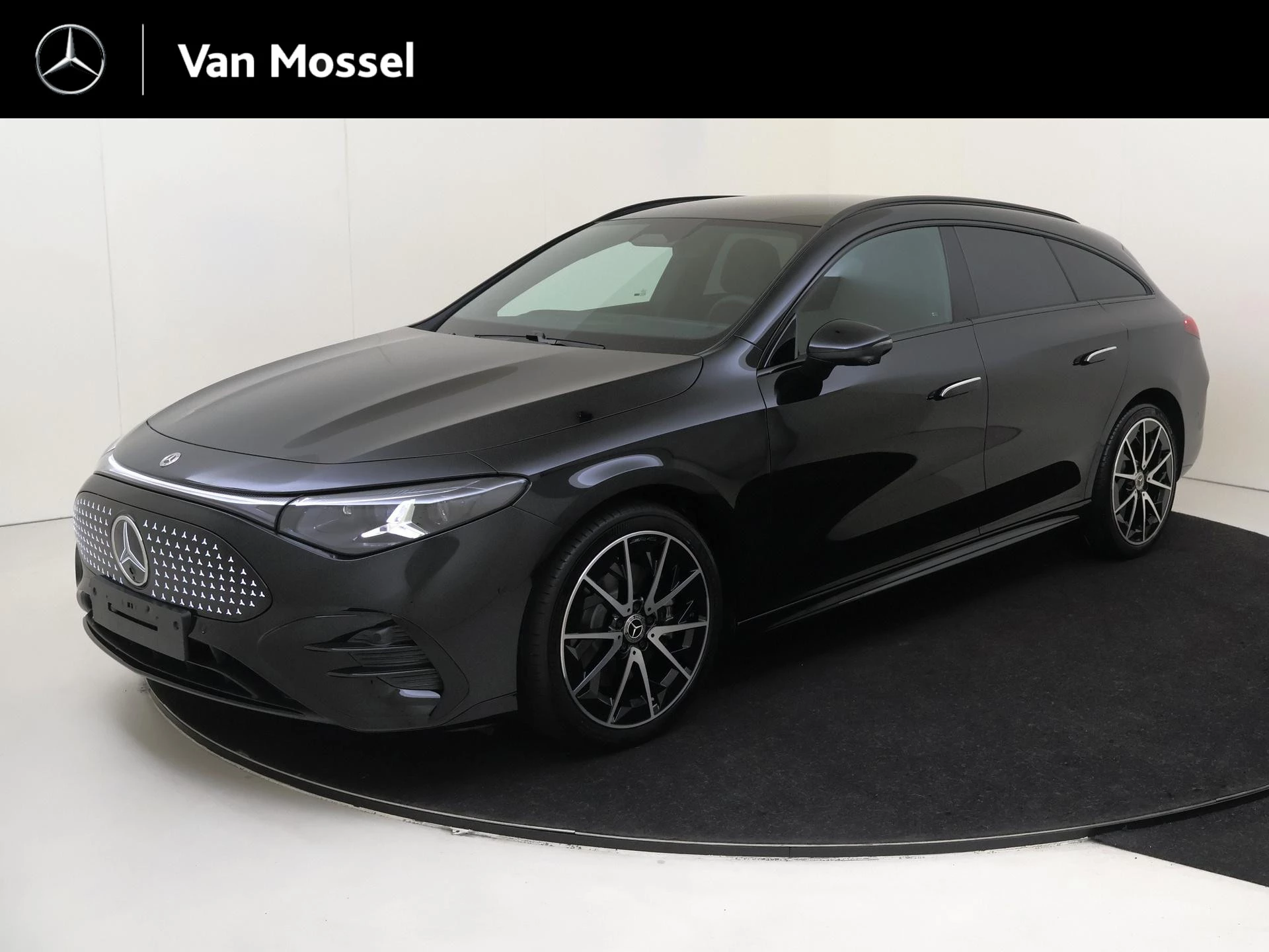 Mercedes-Benz-CLA-image-0