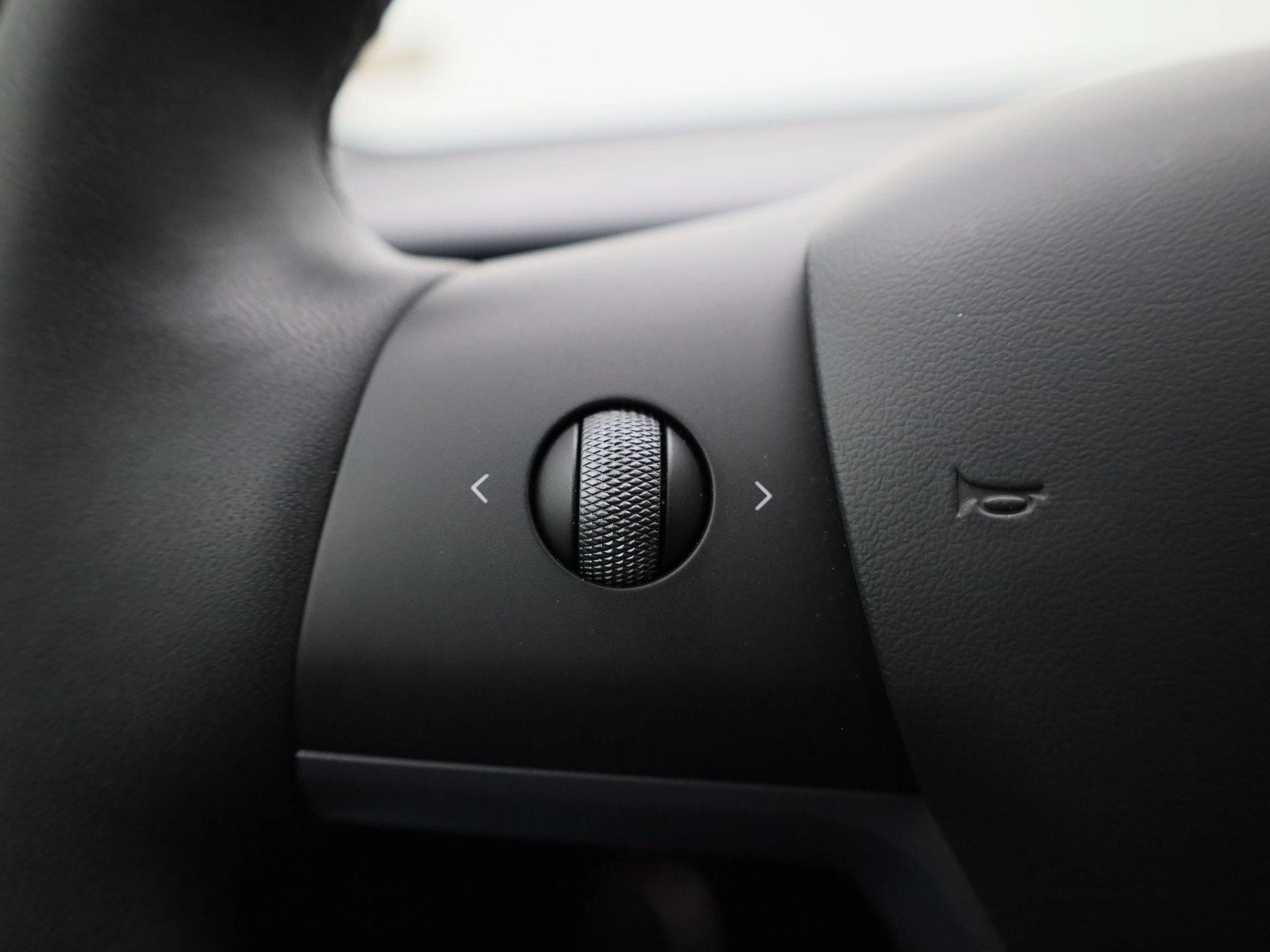 Tesla Model Y Long Range AWD 75 kWh