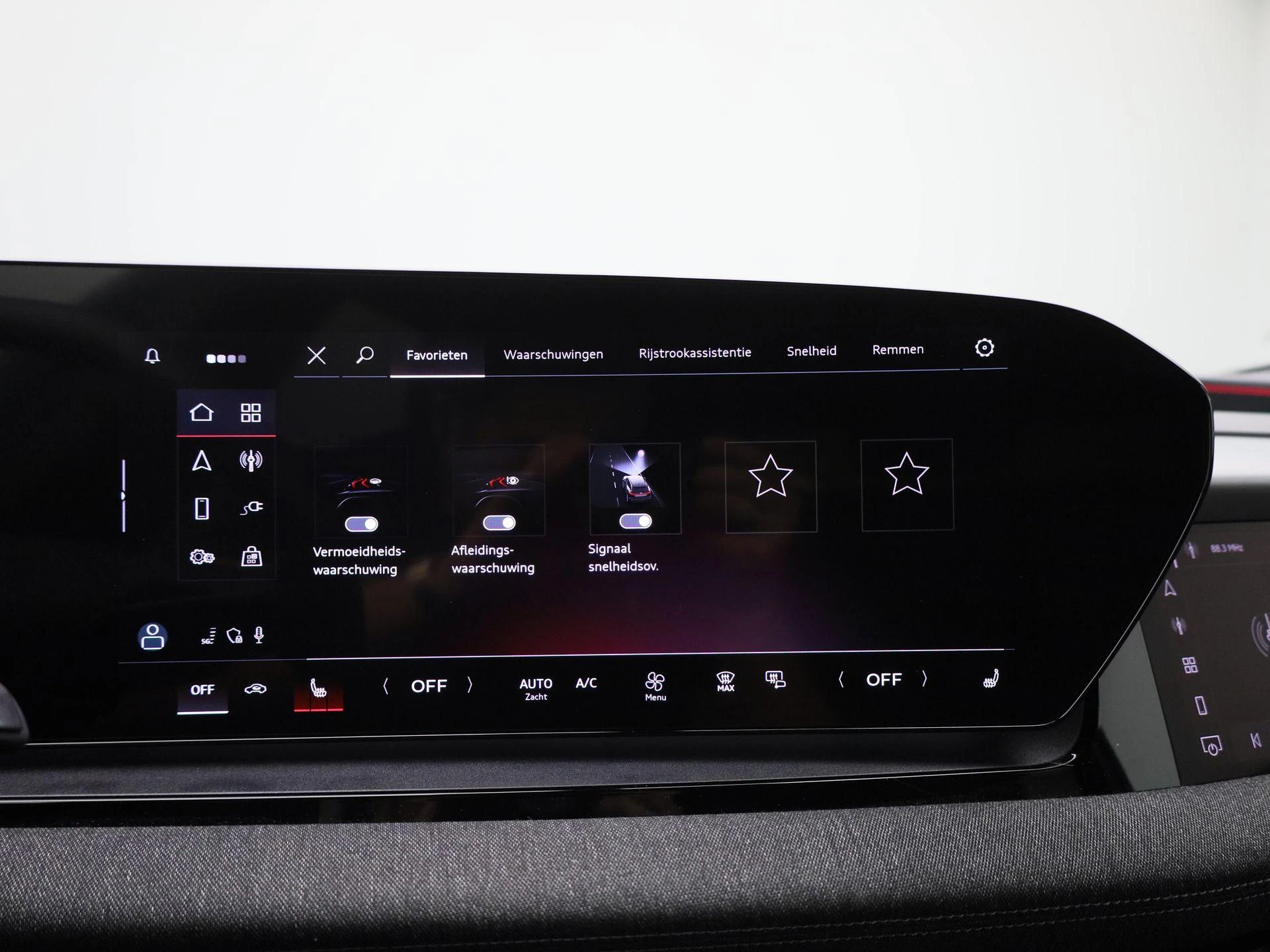 Audi-Q6 e-tron-image-33