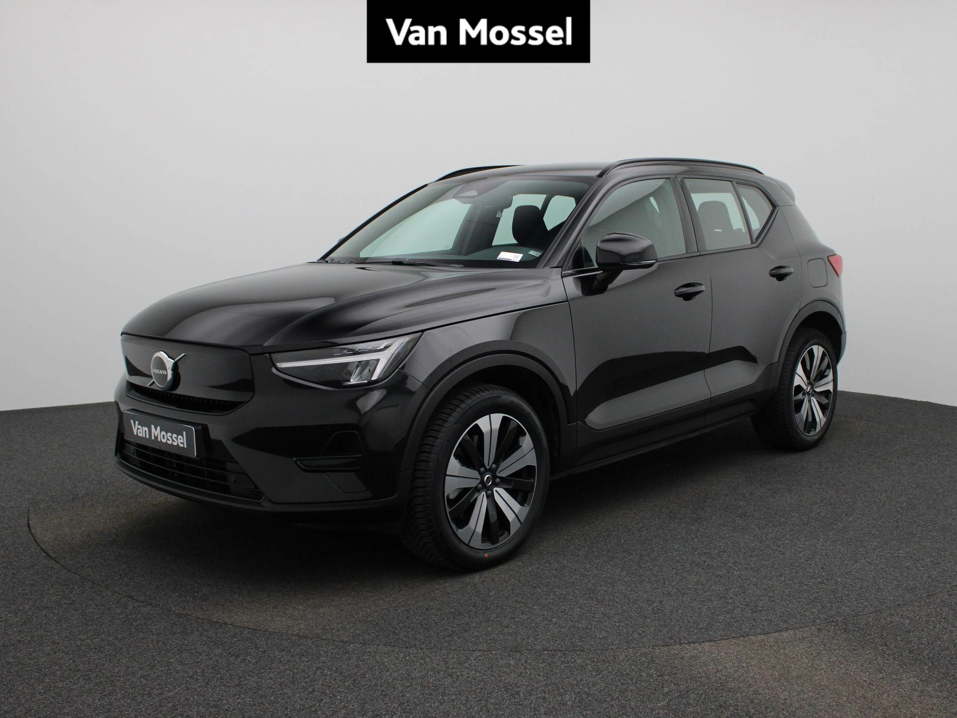 Volvo-XC40-image-0