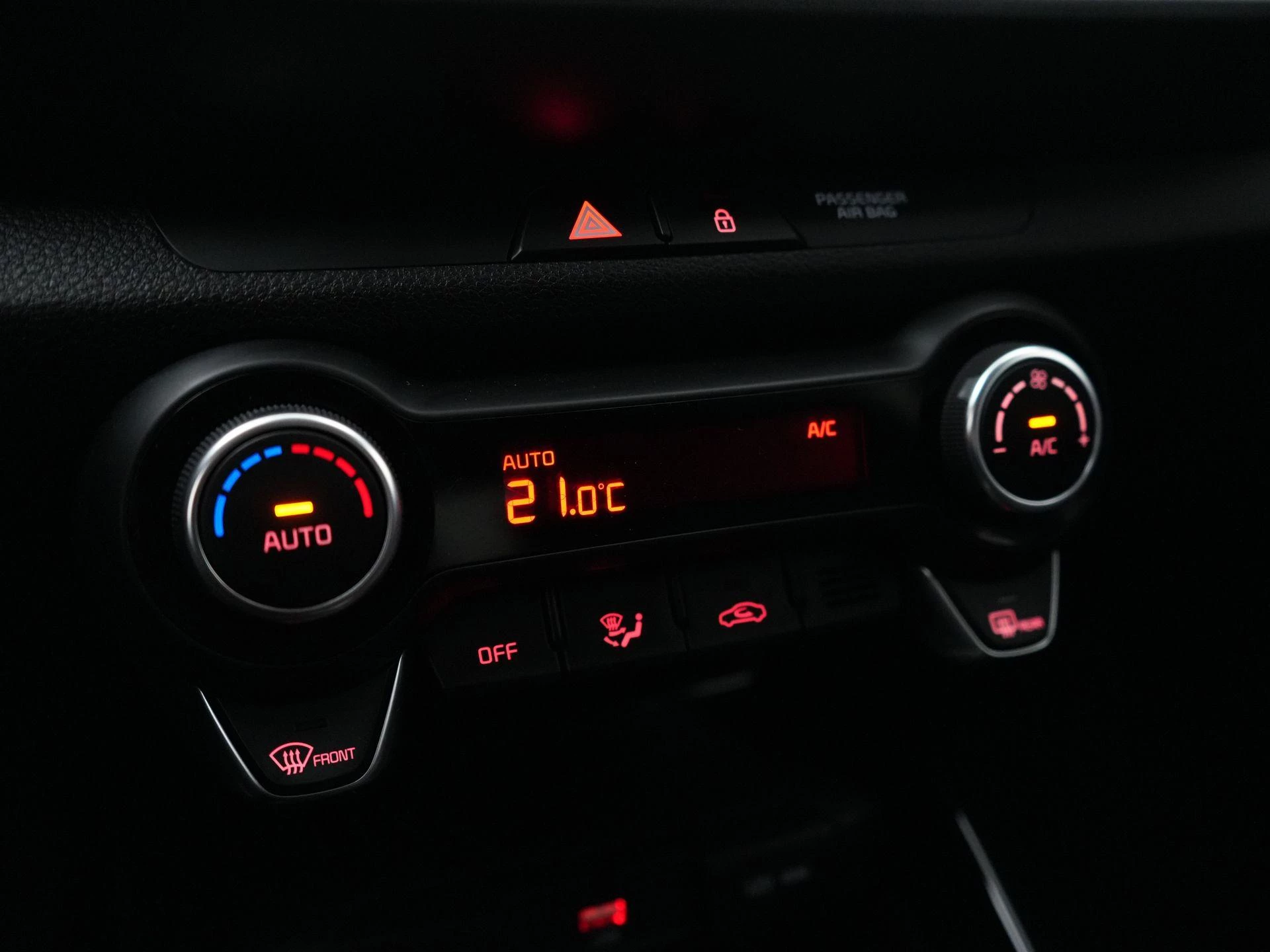 Kia-Stonic-image-26