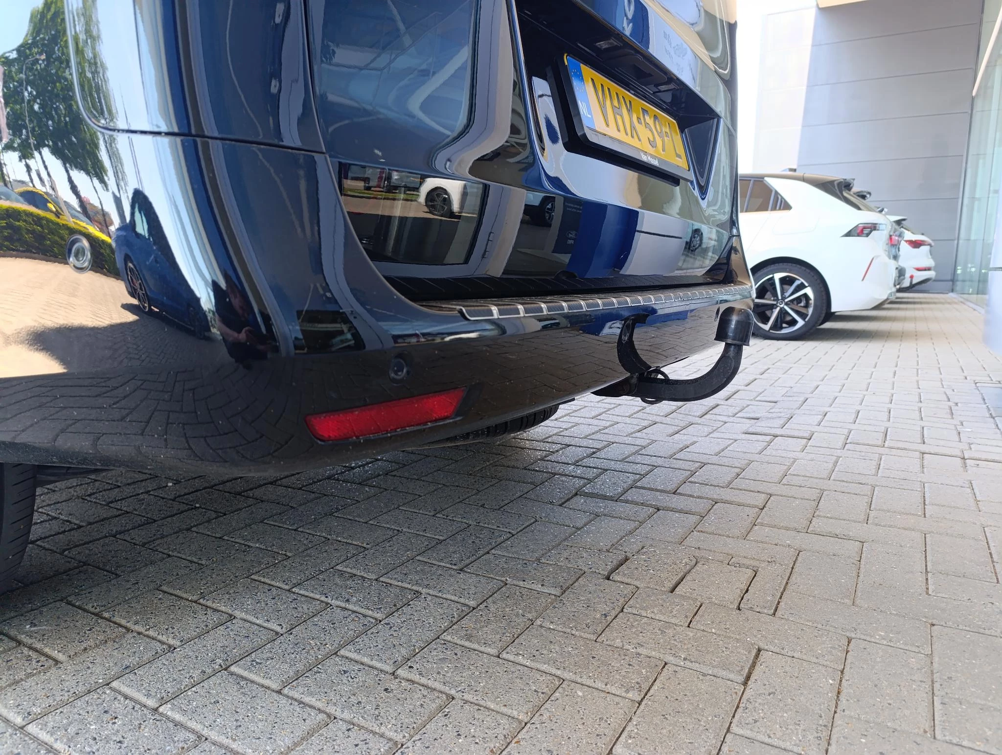 Mercedes-Benz-Vito-image-10