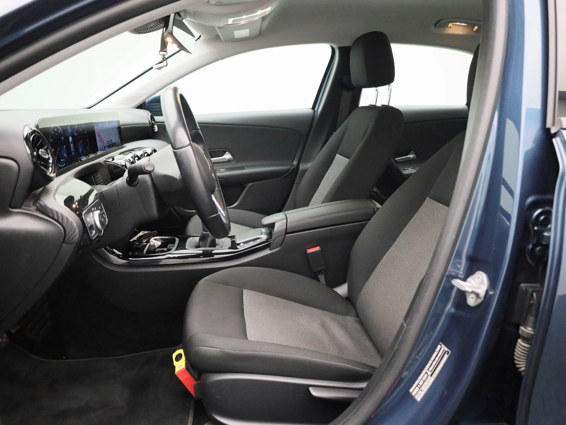 Mercedes-Benz-A-Klasse-image-9