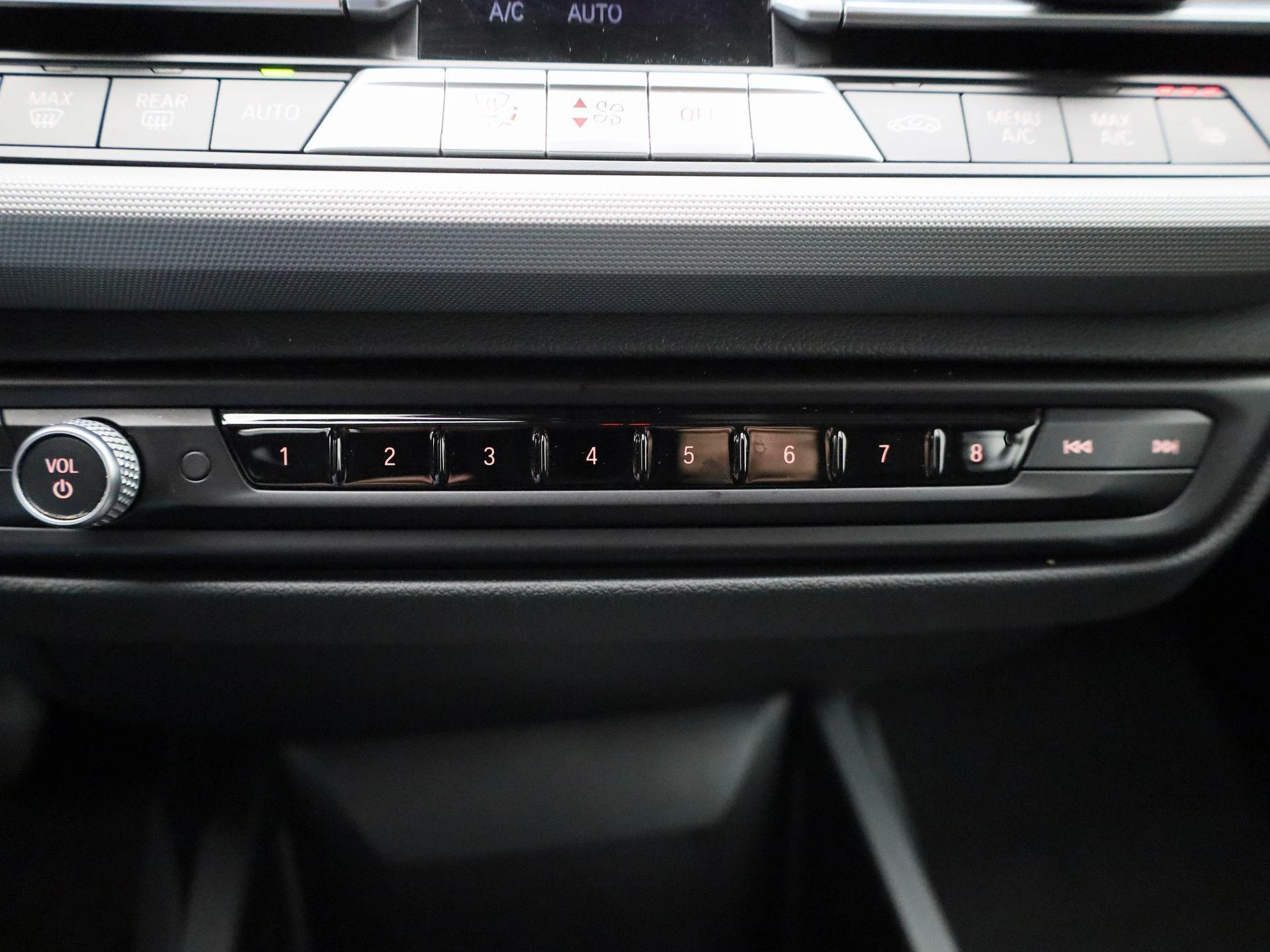 BMW-1 Reeks-image-21