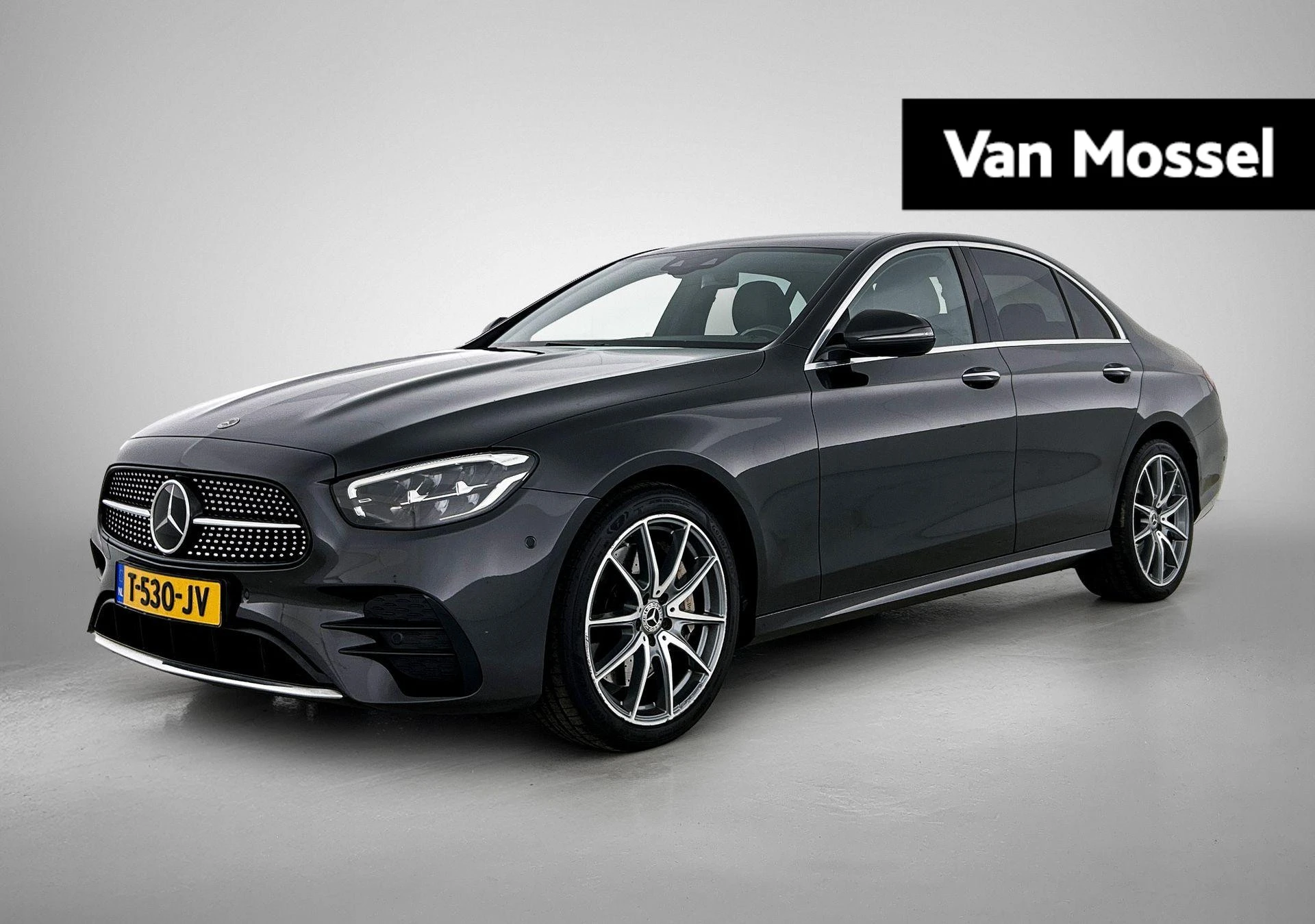 Mercedes-Benz-E-Klasse-image-0