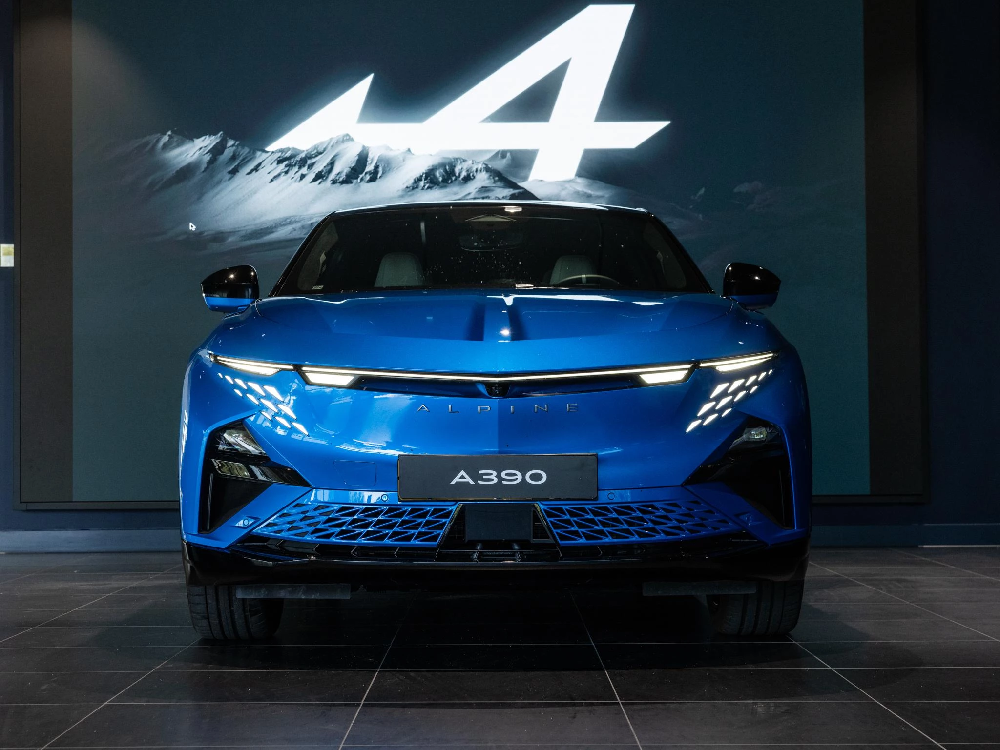 Alpine-A390-image-2