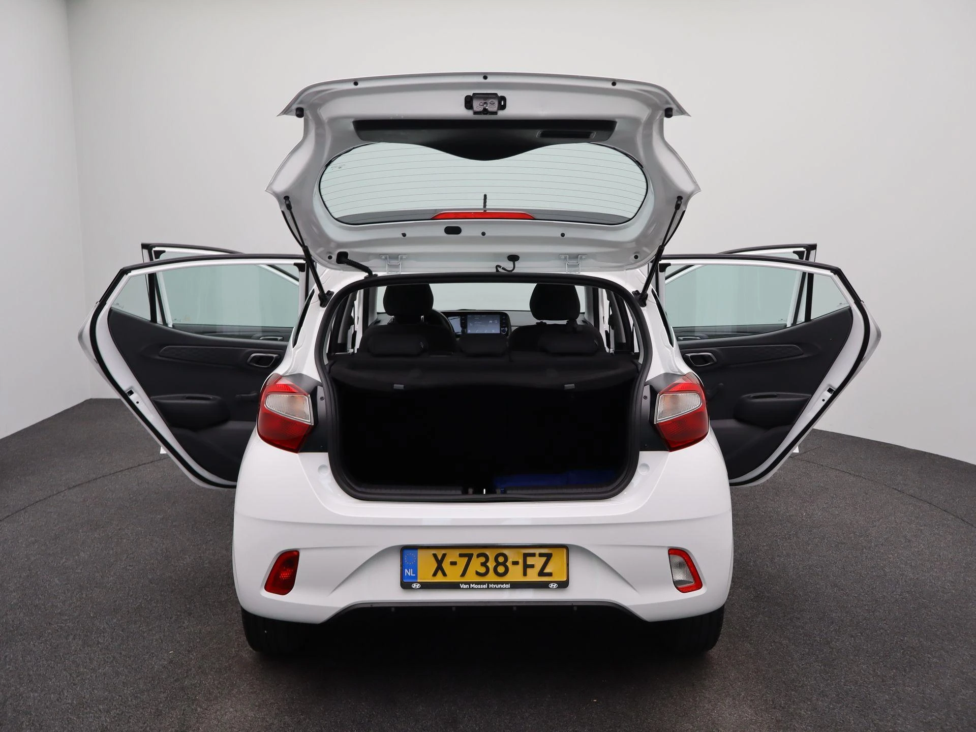 Hyundai-i10-image-13