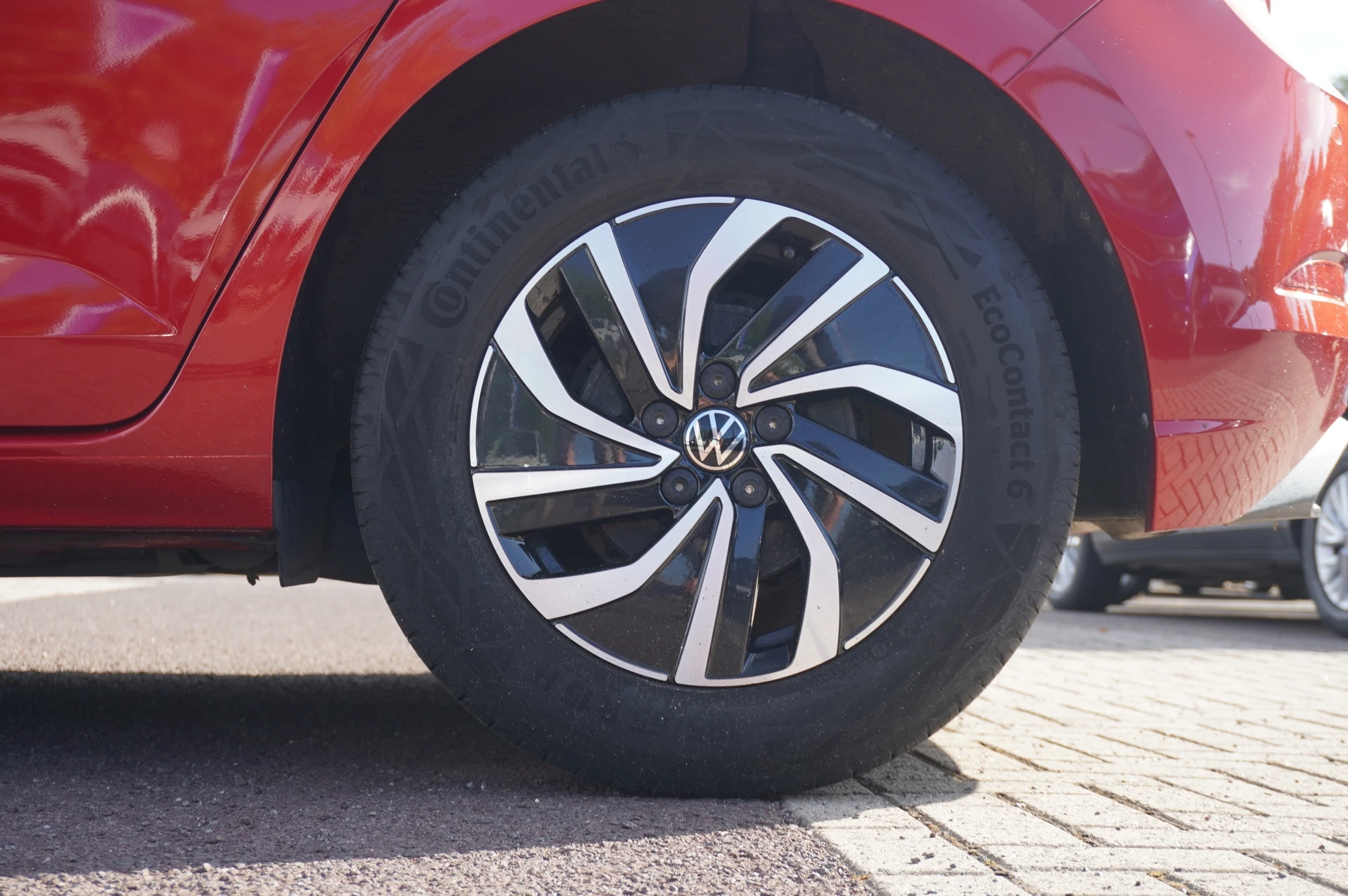Volkswagen-Polo-image-23