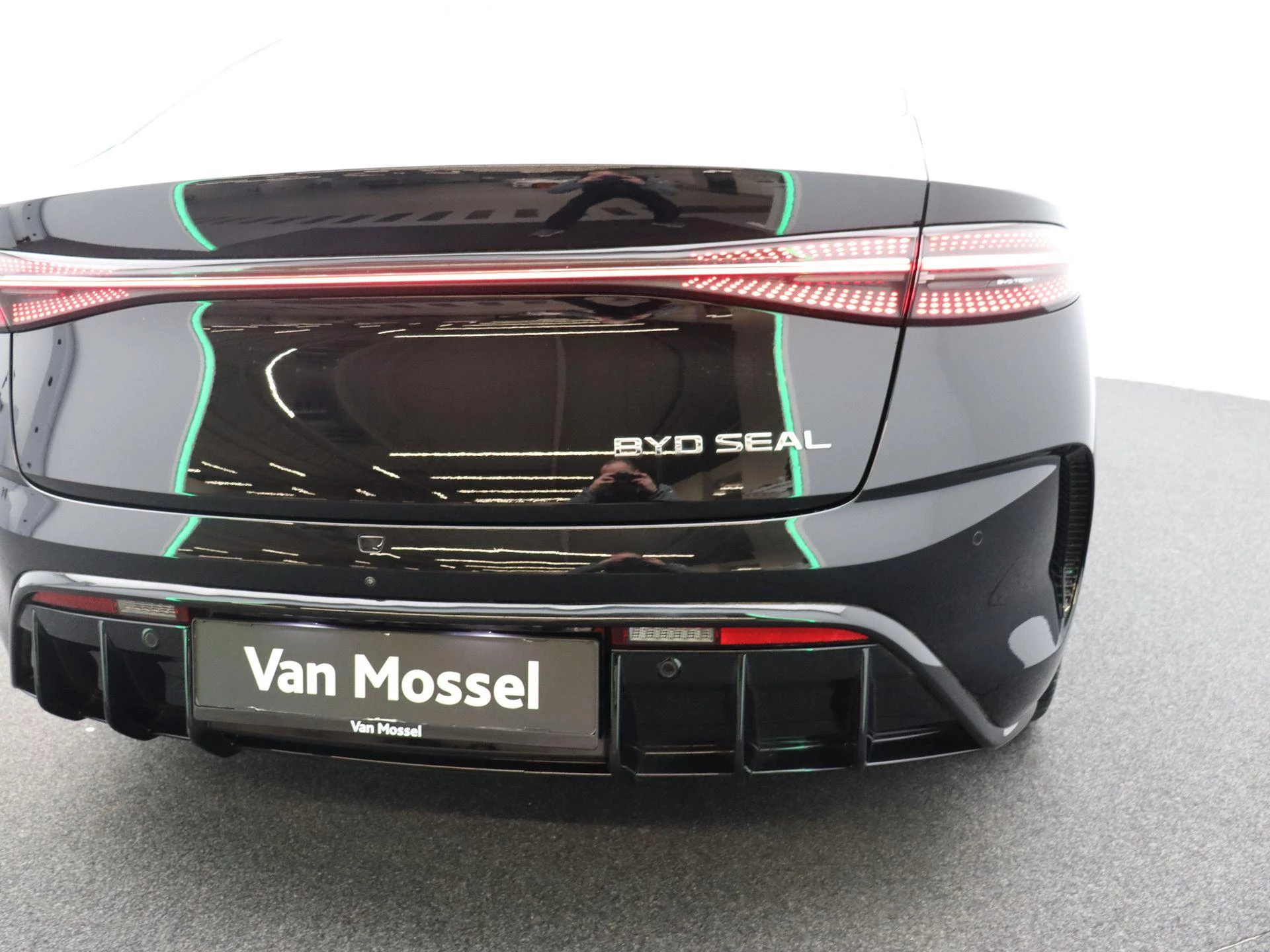 BYD-SEAL-image-17