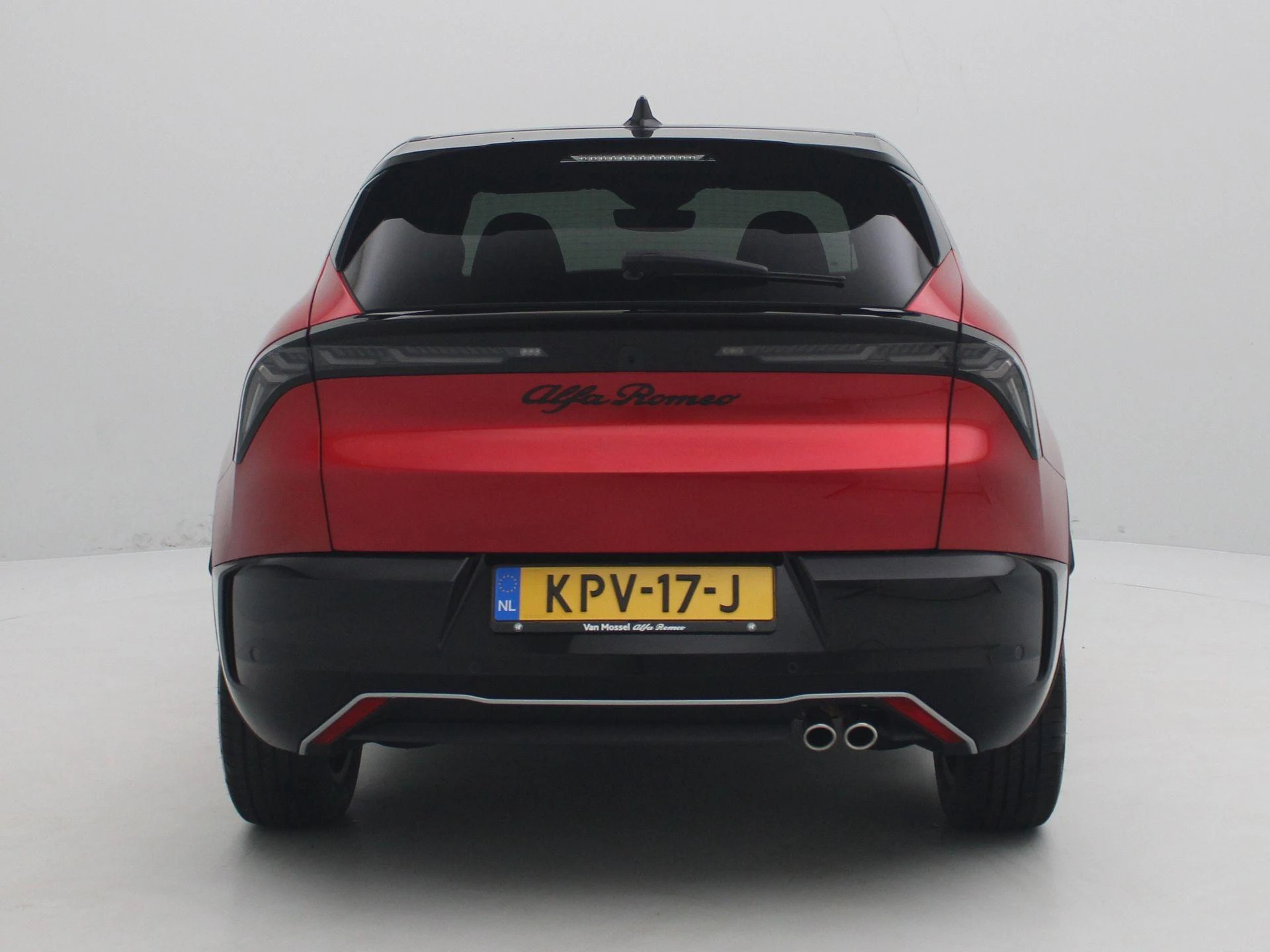 Alfa Romeo-Junior-image-4