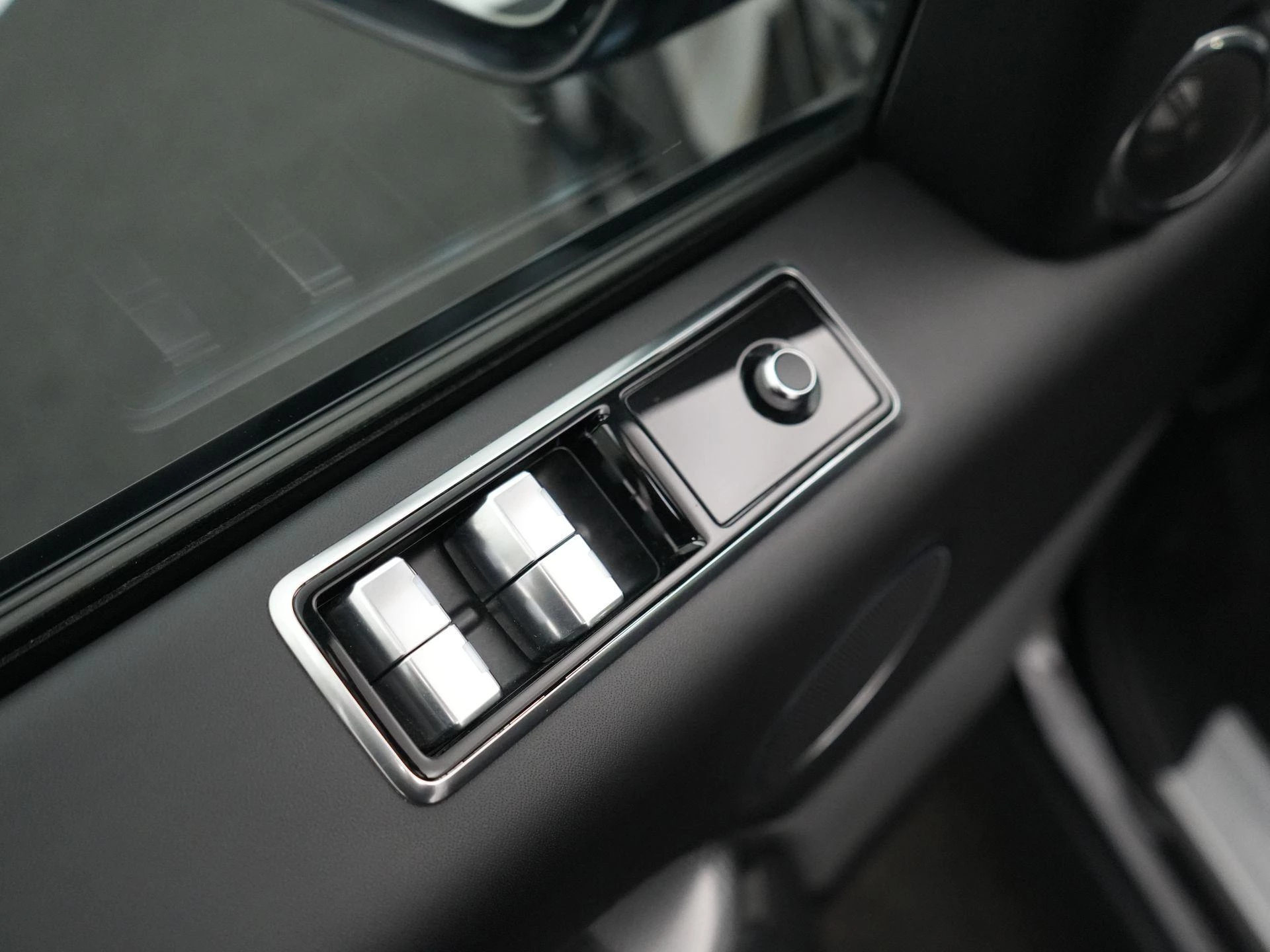 Land Rover-Range Rover Sport-image-32