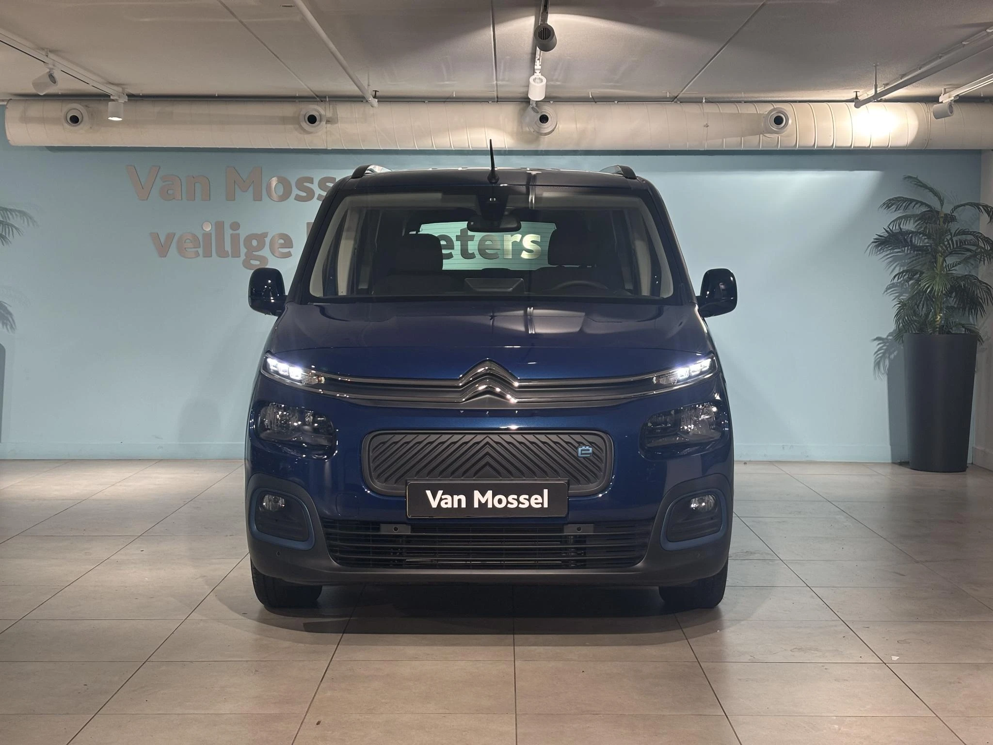 Citroën-ë-Berlingo-image-8