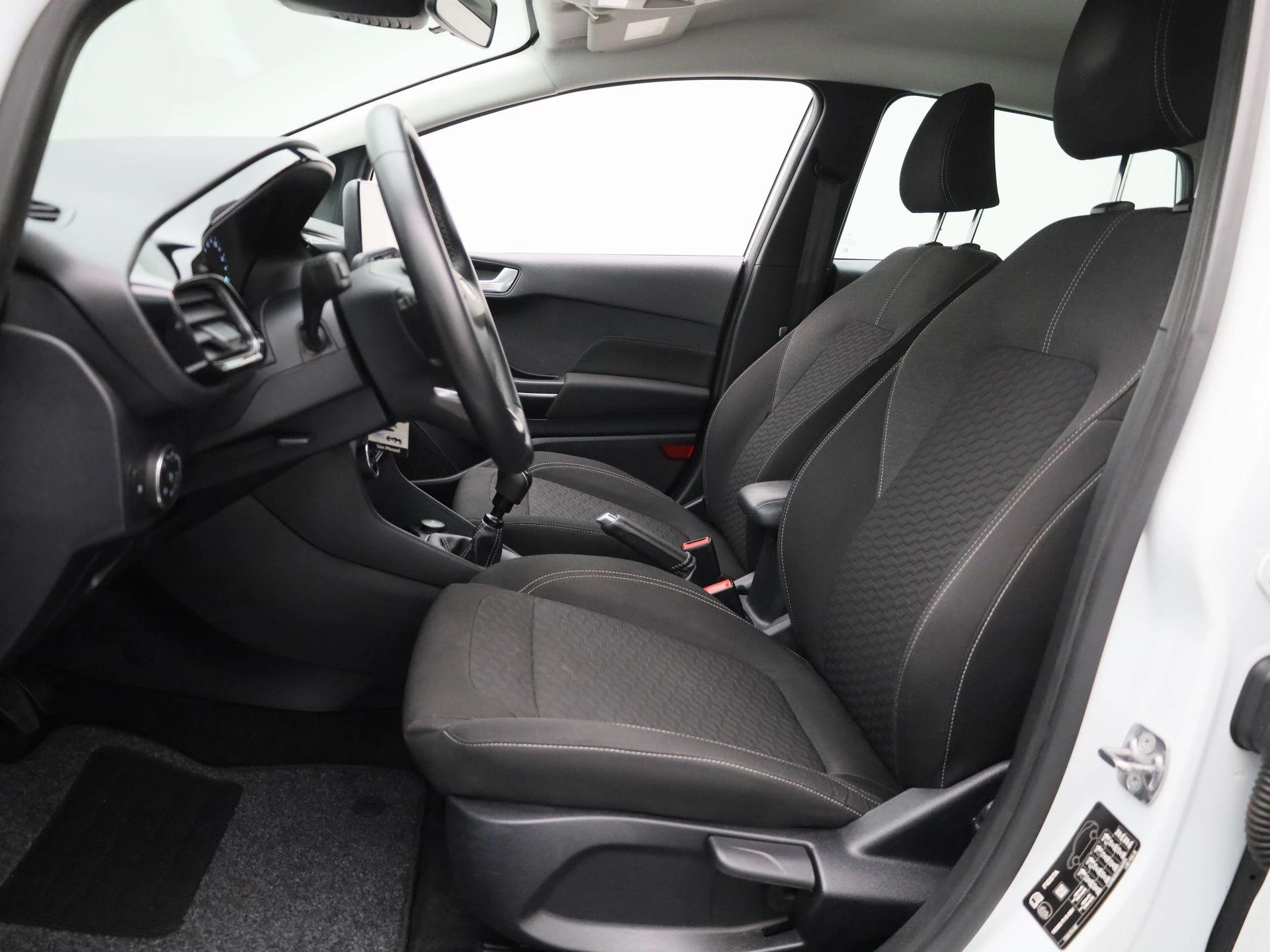 Ford-Fiesta-image-9