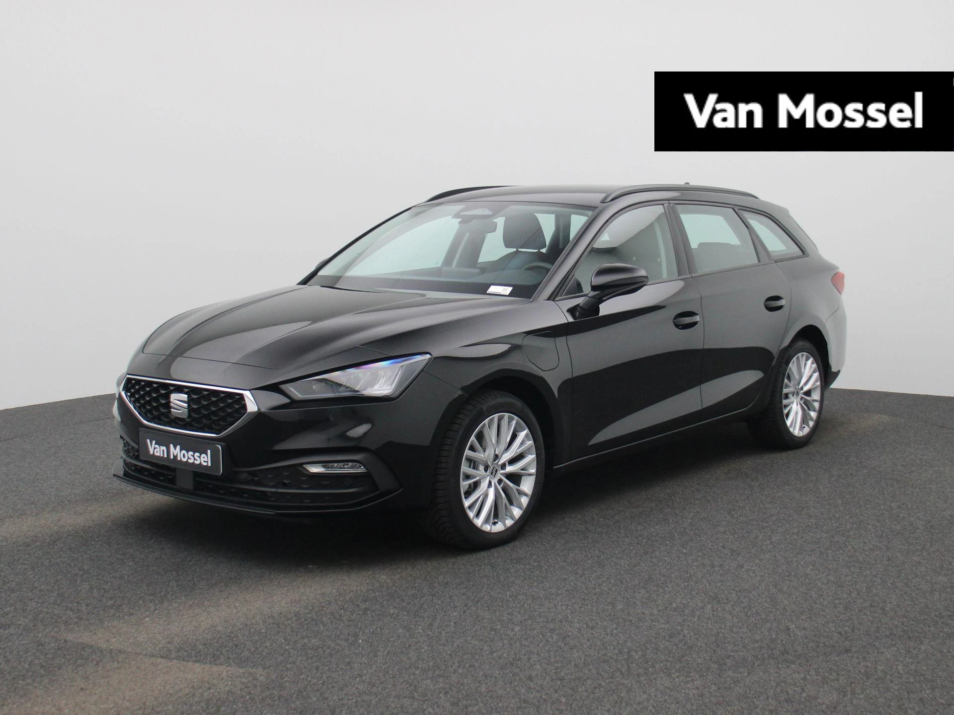 SEAT-Leon-image-0