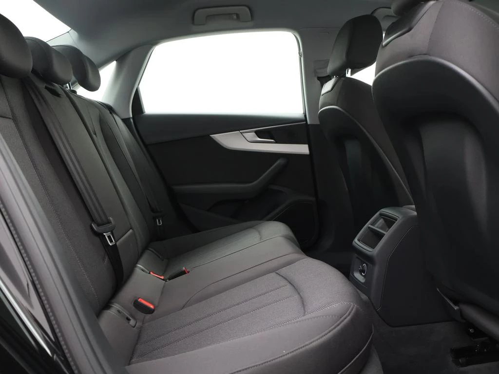 Audi A4 Audi A4 Sedan 35TFSI 150PK *NAVI*BLTH*CRUISE*PDC A*...