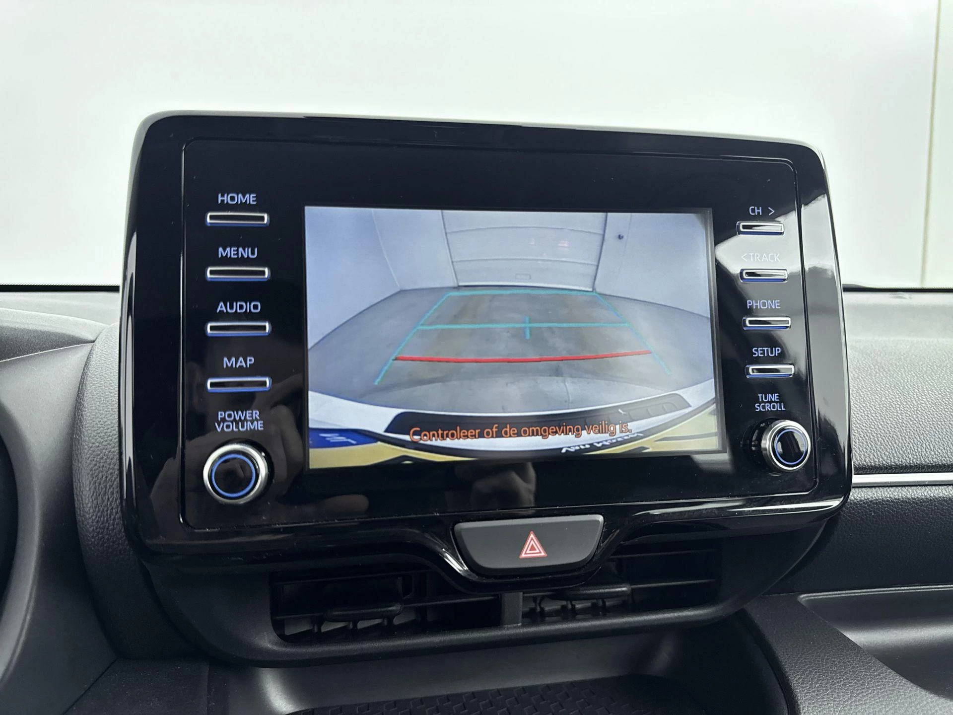 Toyota-Yaris-image-9